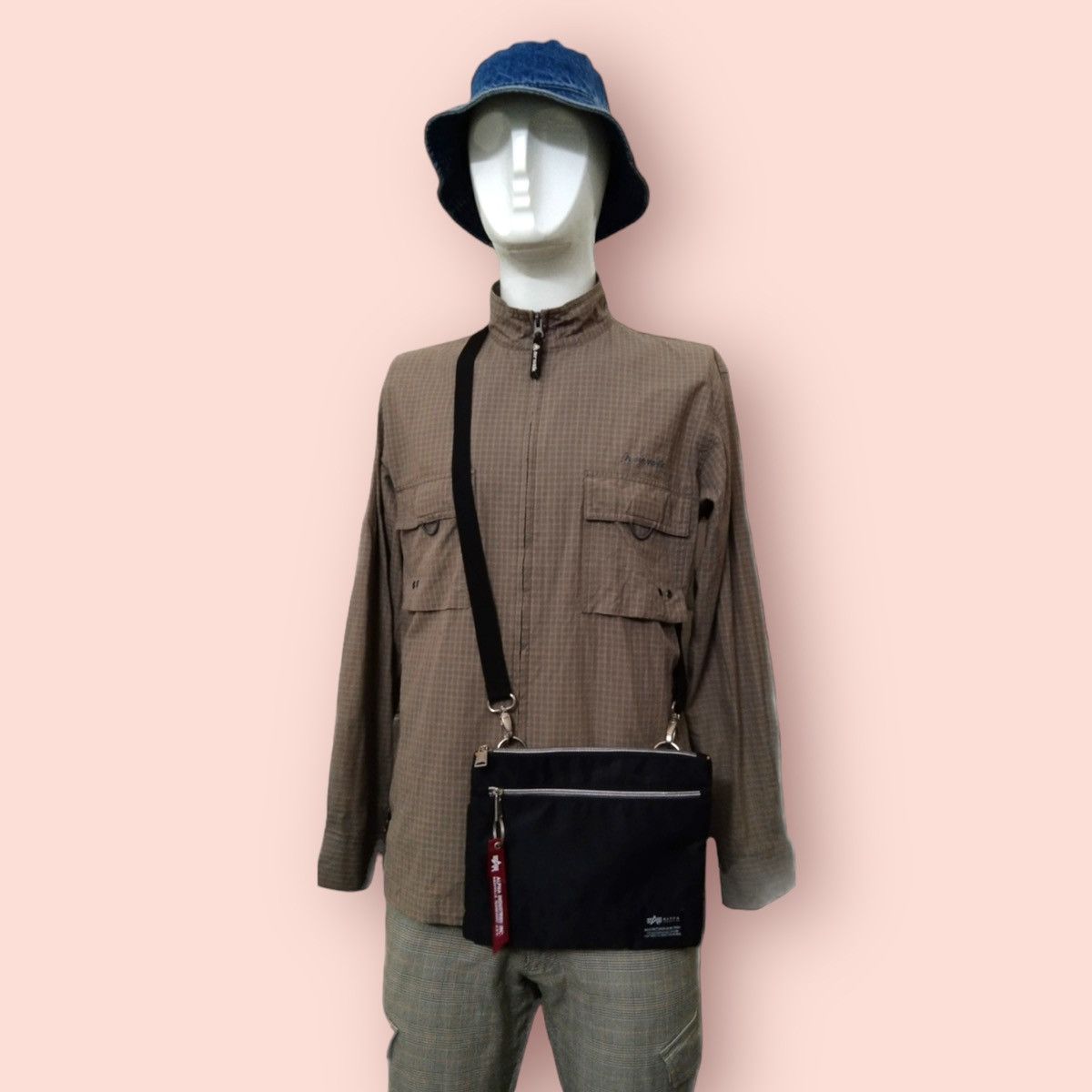 Alpha Industries × Edition Japan ALPHA INDUSTRIES MINI SLIM SHOULDER CROSSBODY SLING Size ONE SIZE - 4 Thumbnail