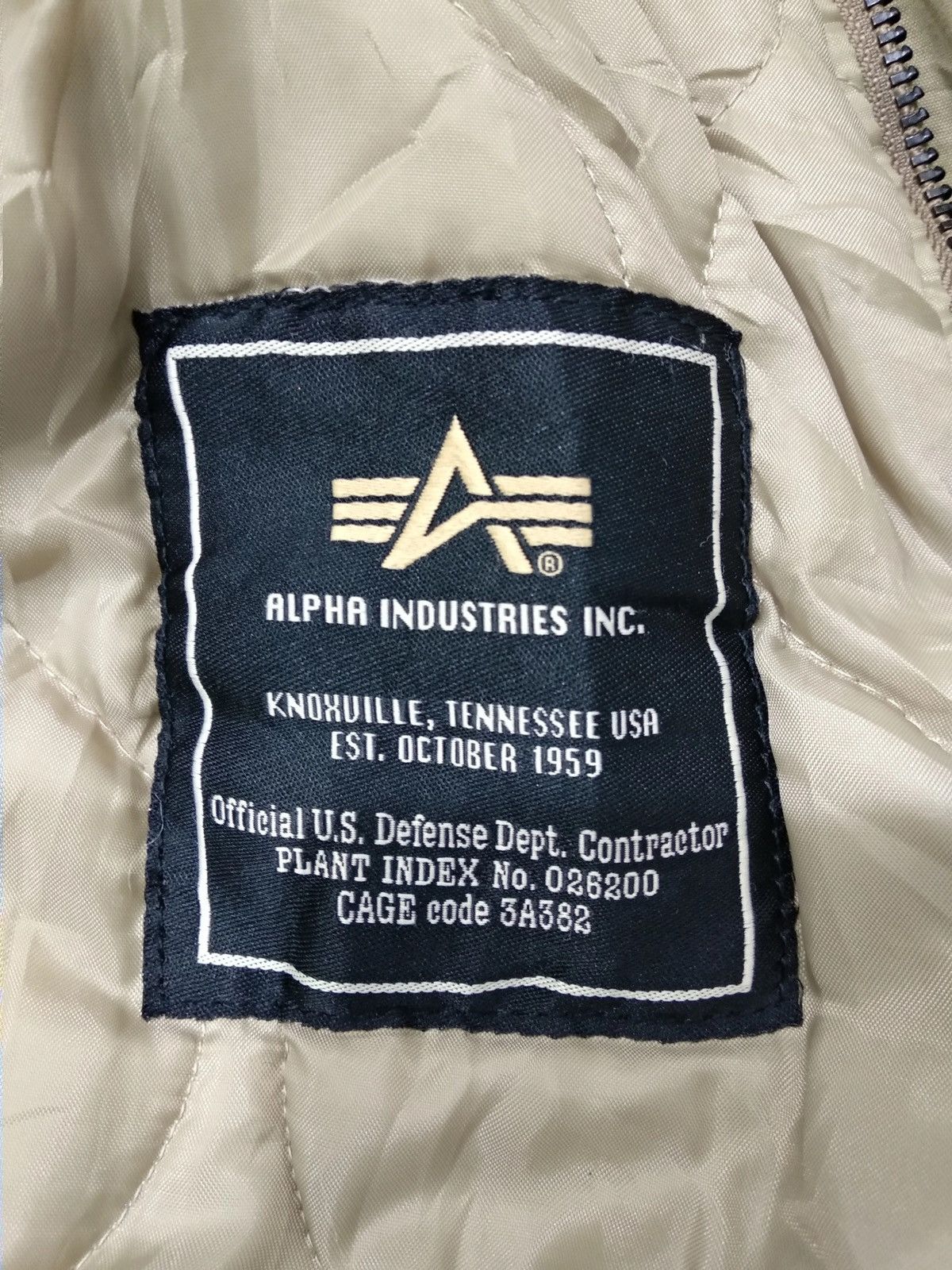 Alpha Industries Alpha Industries X Margaret Howell N-3B down jacket Size US M / EU 48-50 / 2 - 7 Thumbnail