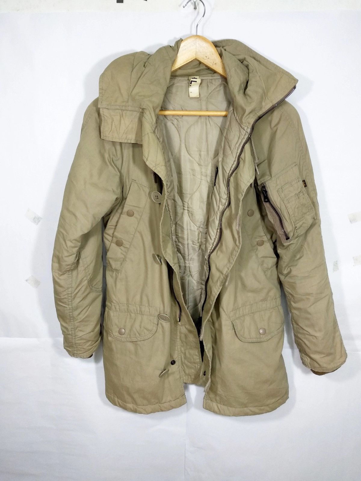 Alpha Industries Alpha Industries X Margaret Howell N-3B down jacket Size US M / EU 48-50 / 2 - 4 Thumbnail