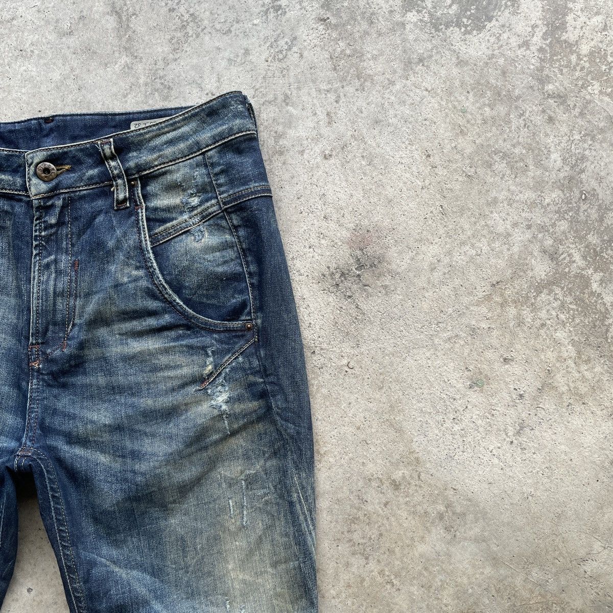 Diesel Vintage Diesel Distressed Denim Jeans Pants W29x25 Size US 29 - 5 Thumbnail