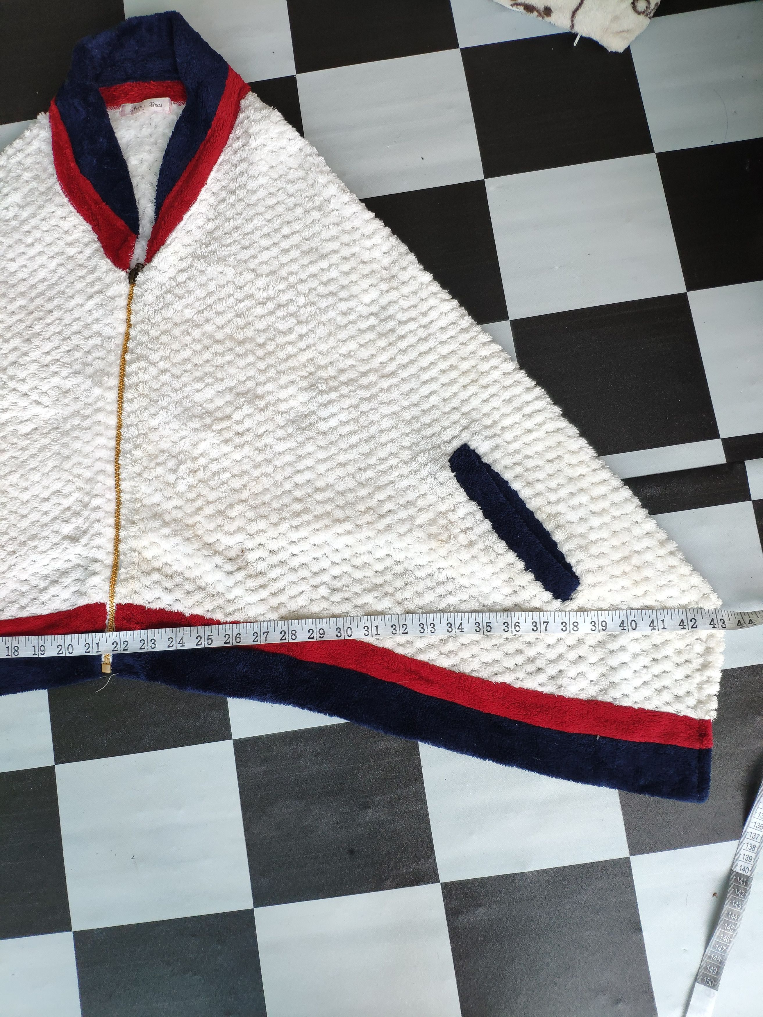 Japanese Brand × Vintage Vintage Japanese Poncho Fleece Scarves Size ONE SIZE - 14 Thumbnail