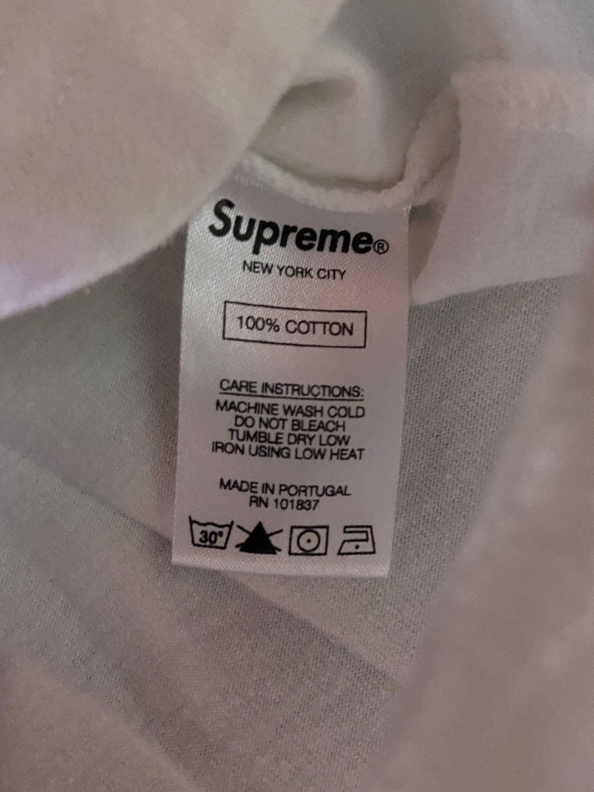 Comme des Garcons × Supreme black cdg logo Size US L / EU 52-54 / 3 - 7 Thumbnail