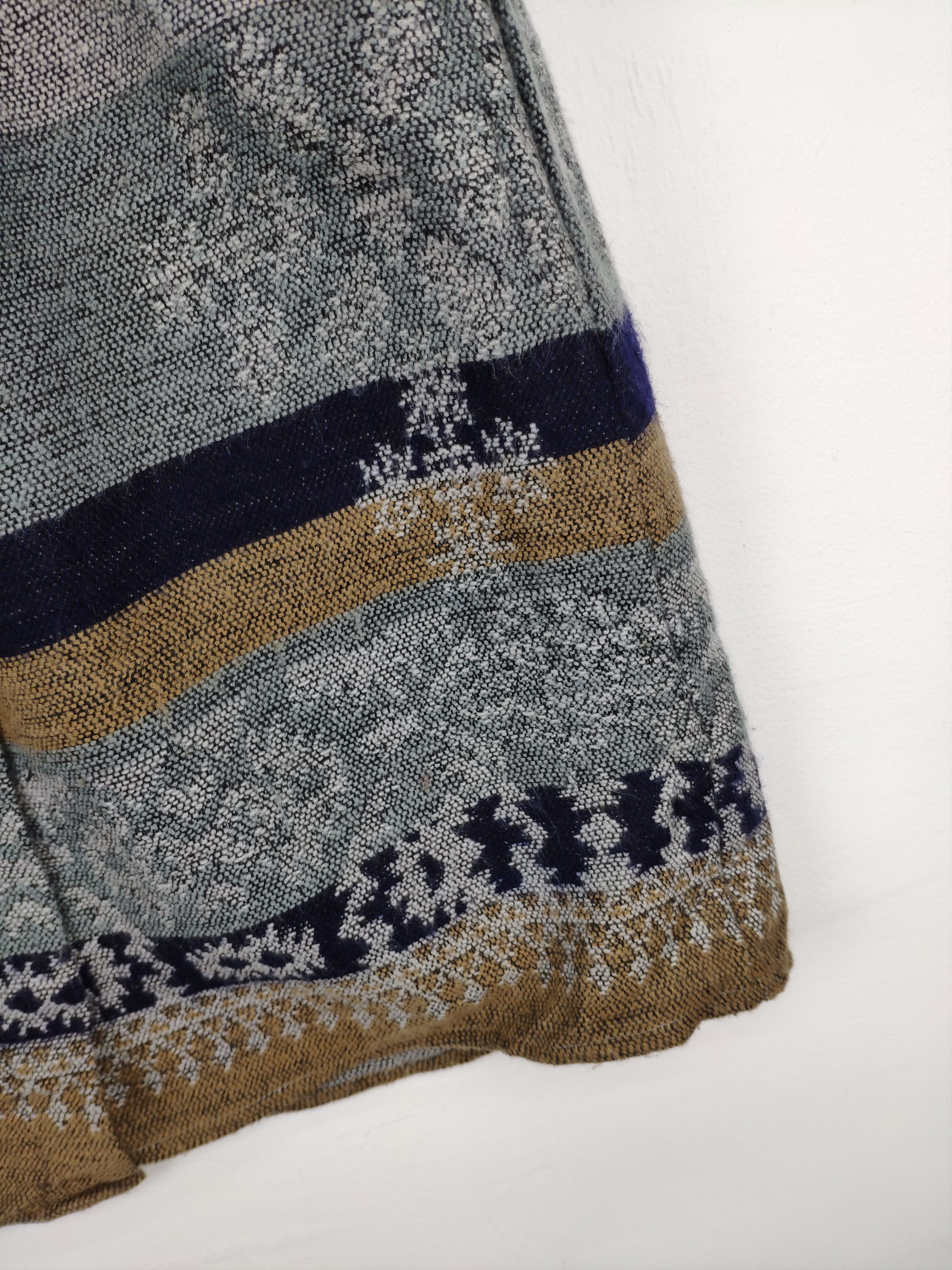 Japanese Brand × Vintage Vintage Japanese Wool Midi Skirt Native Art Size 27" / US 4 / IT 40 - 5 Thumbnail