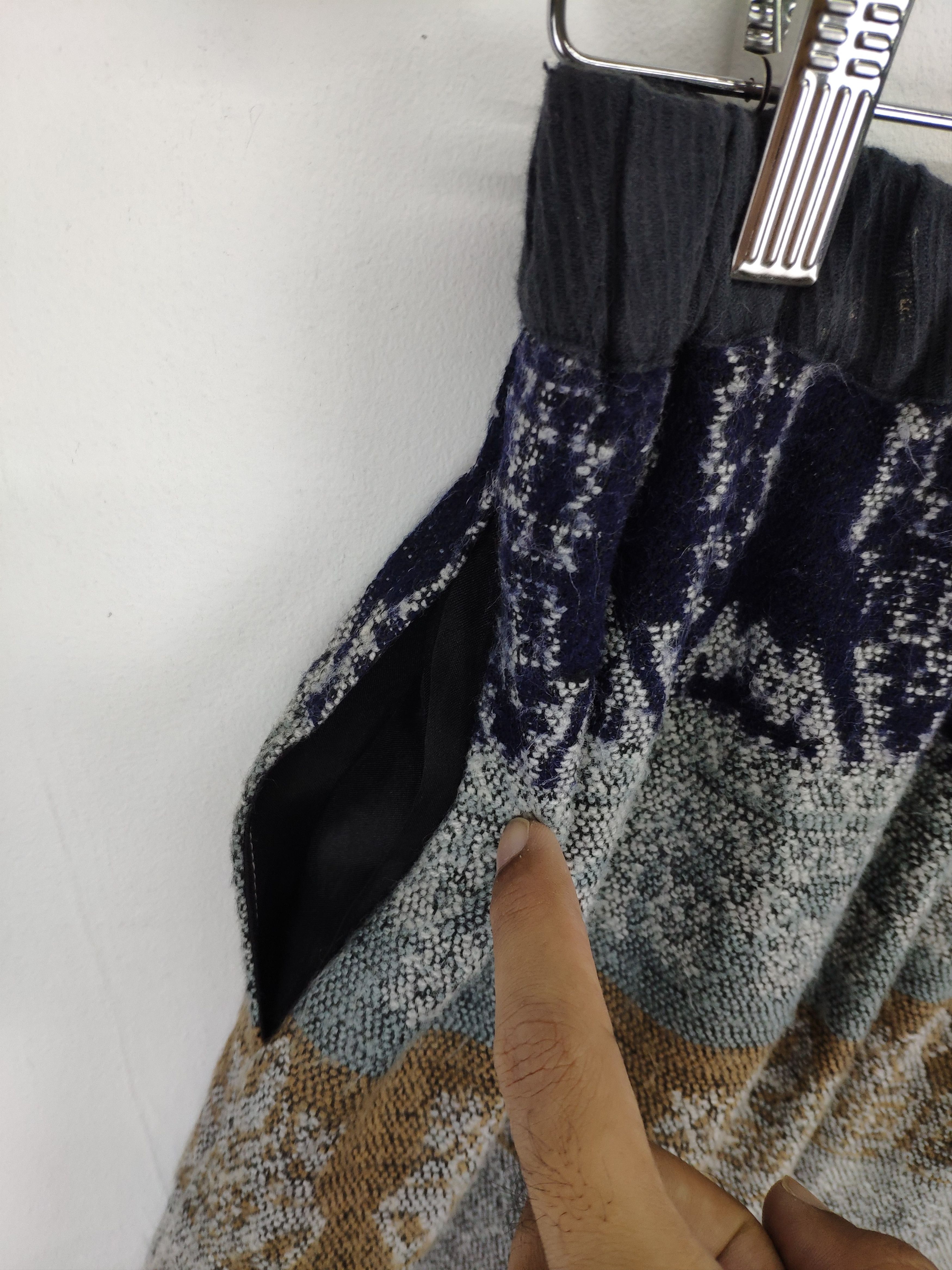 Japanese Brand × Vintage Vintage Japanese Wool Midi Skirt Native Art Size 27" / US 4 / IT 40 - 9 Thumbnail