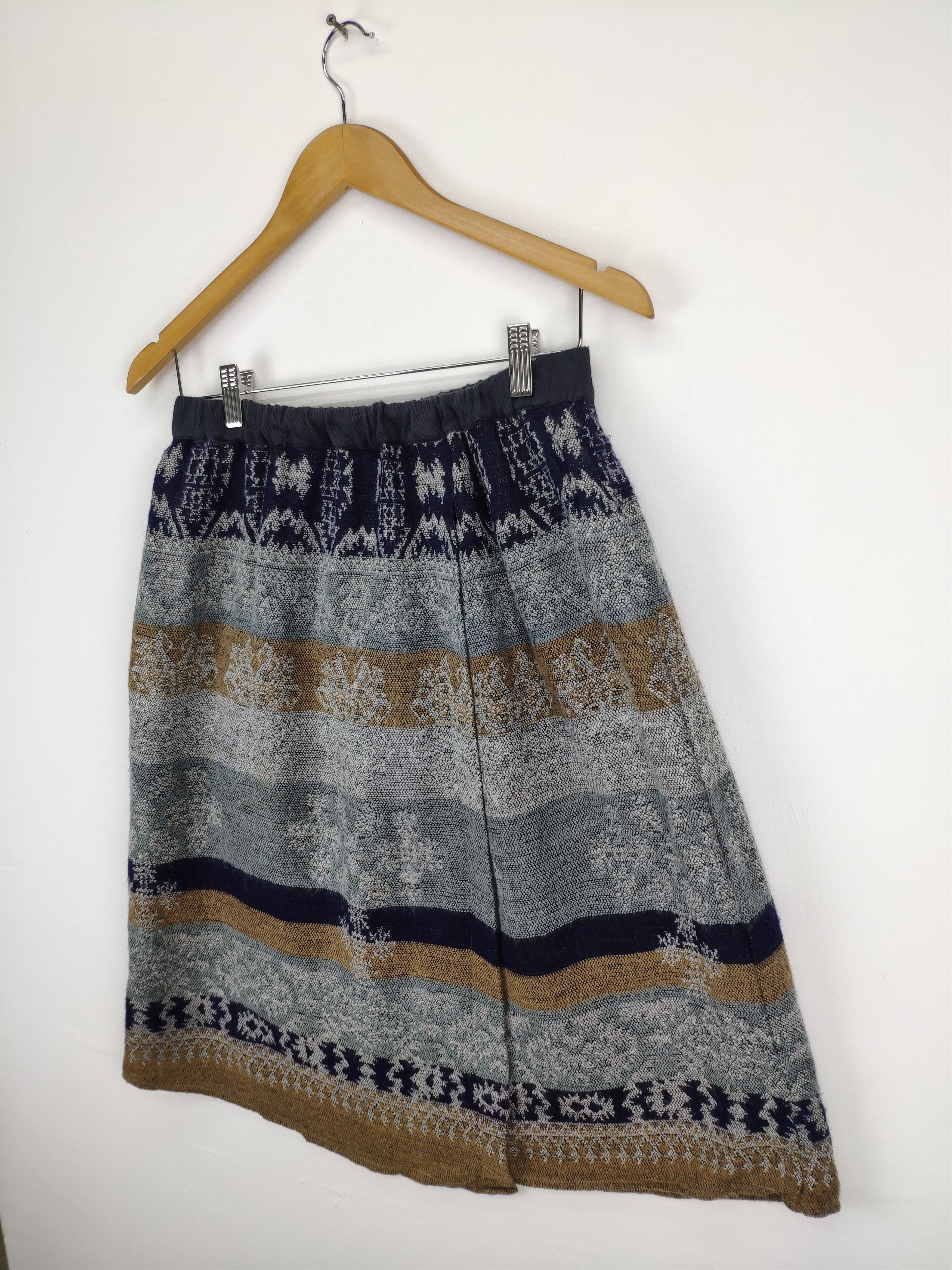 Japanese Brand × Vintage Vintage Japanese Wool Midi Skirt Native Art Size 27" / US 4 / IT 40 - 2 Thumbnail