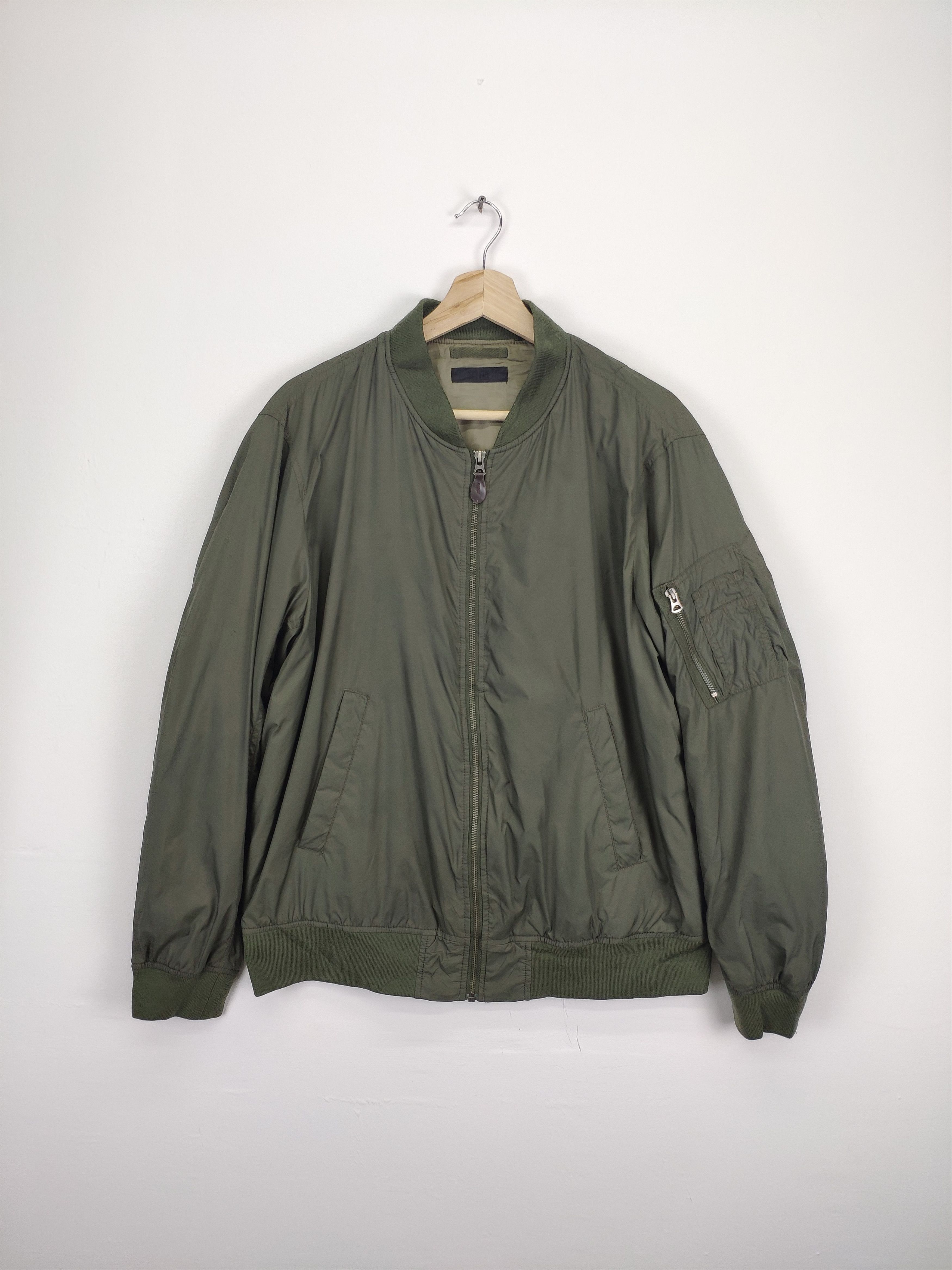 Japanese Brand × Uniqlo Uniqlo MA 1 Bomber Jacket Size US XL / EU 56 / 4 - 1 Thumbnail