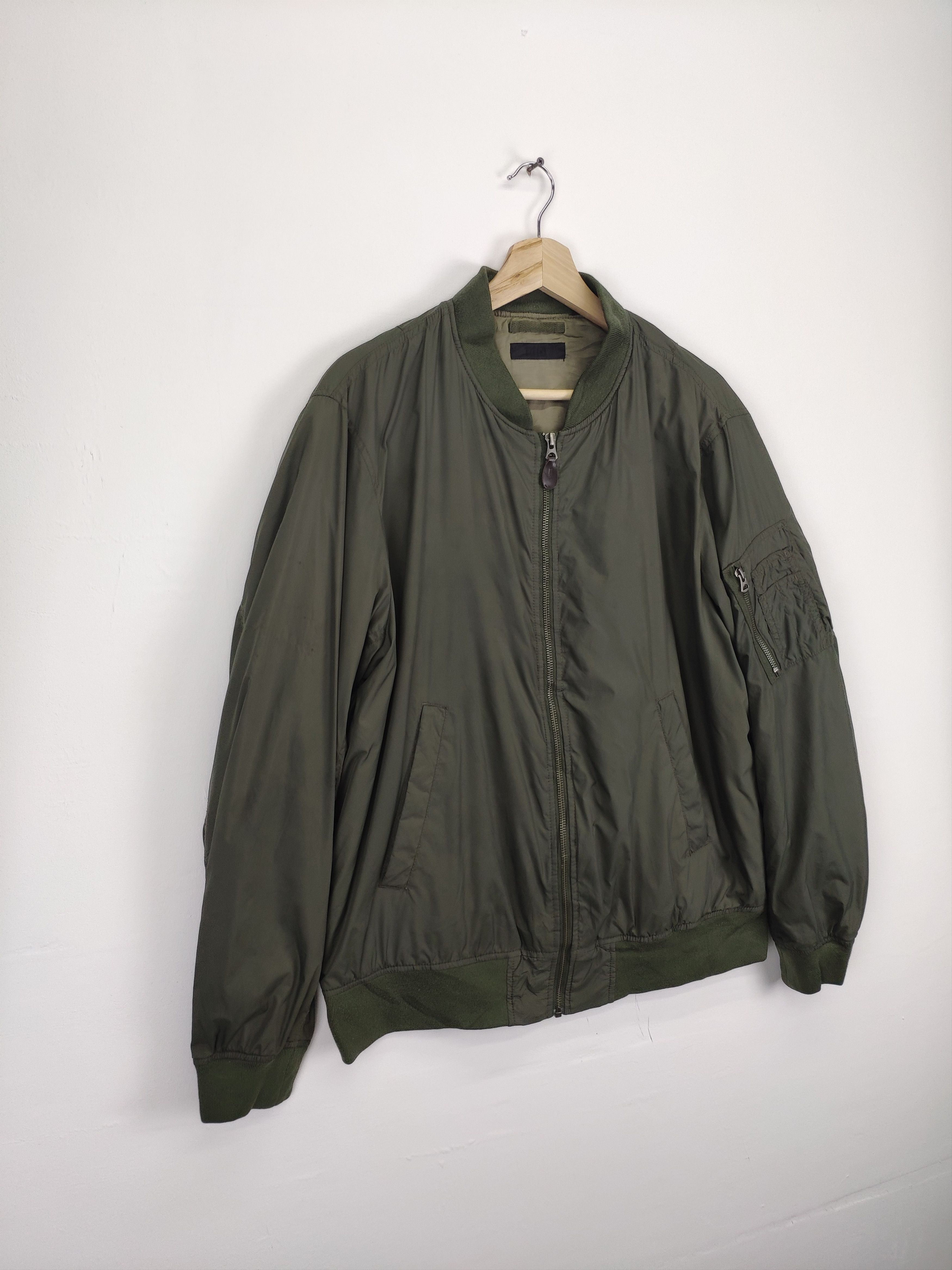 Japanese Brand × Uniqlo Uniqlo MA 1 Bomber Jacket Size US XL / EU 56 / 4 - 3 Thumbnail