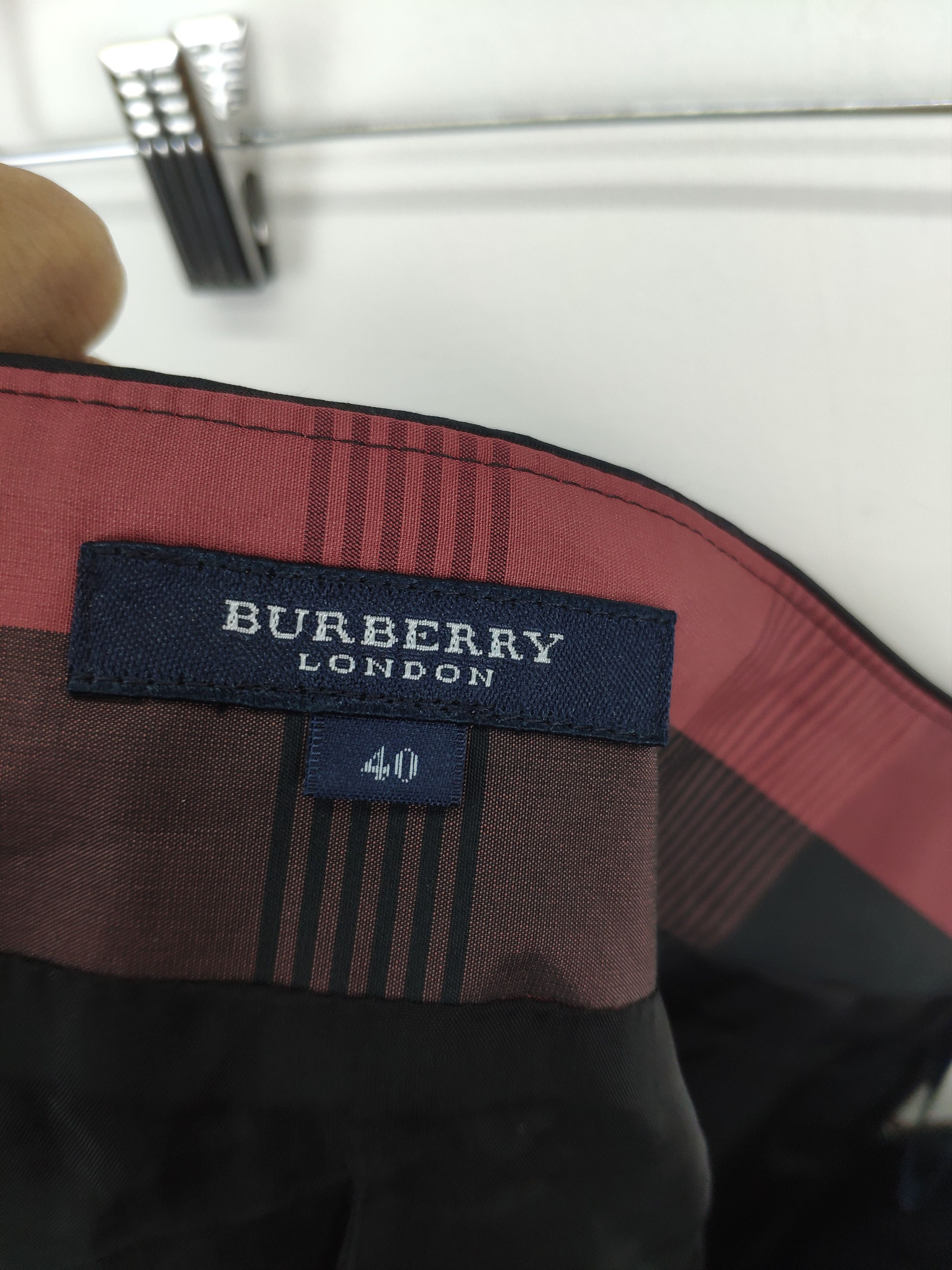Burberry × Vintage Vintage Burberry Midi Skirt Nova Check Size 28" / US 6 / IT 42 - 3 Thumbnail