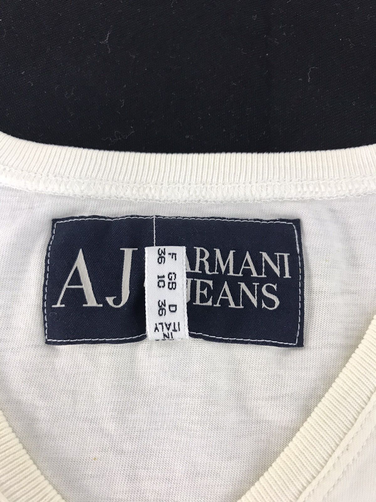 Armani × Designer Vintage Armani Jeans AJ T-shirt Tee Printed Spell Out Size US S / EU 44-46 / 1 - 5 Thumbnail