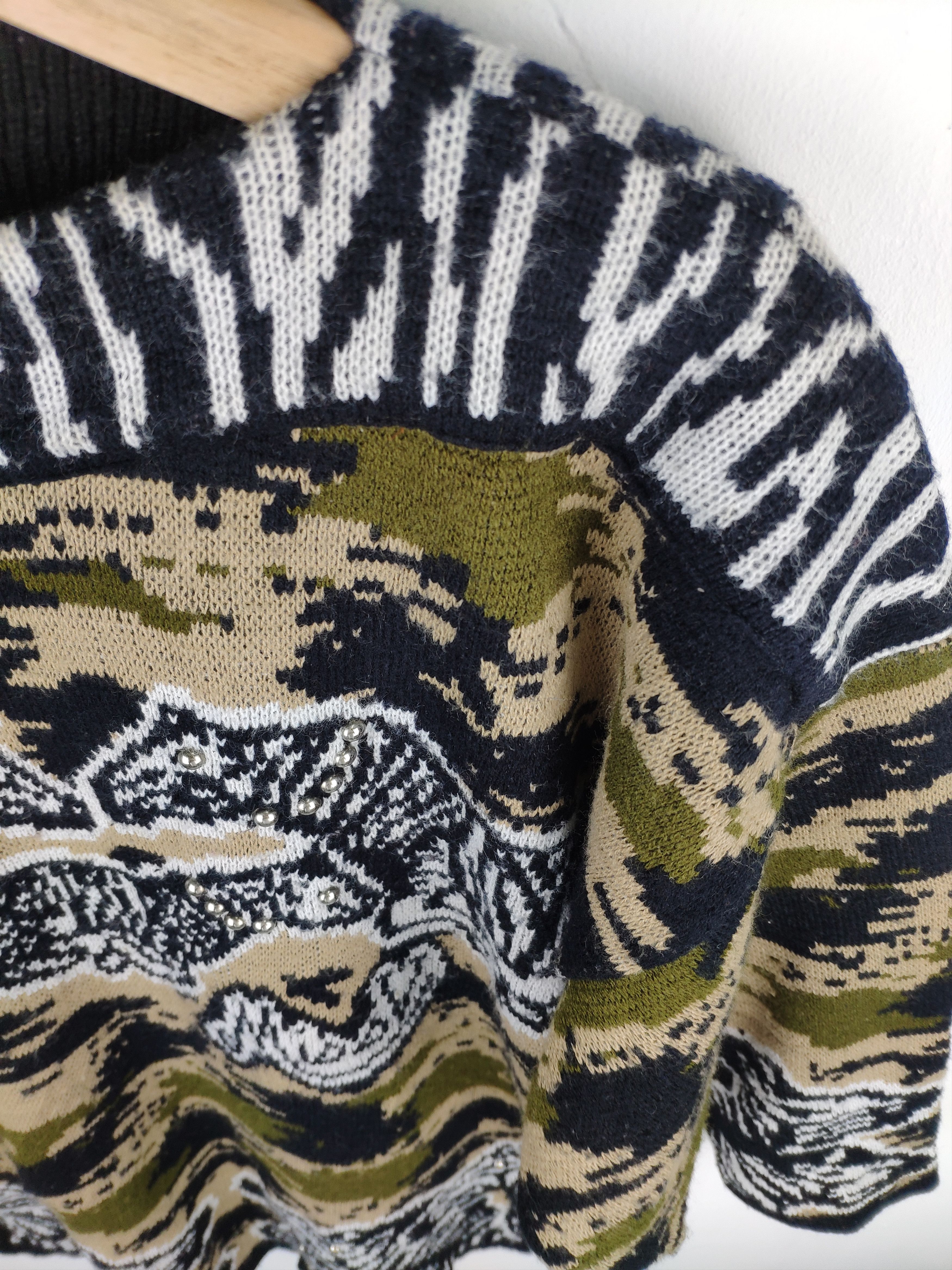 Aran Isles Knitwear × Designer × Vintage Steal 💥 Vintage Knit Sweater Camo Zebra Fullprint Size L / US 10 / IT 46 - 4 Thumbnail