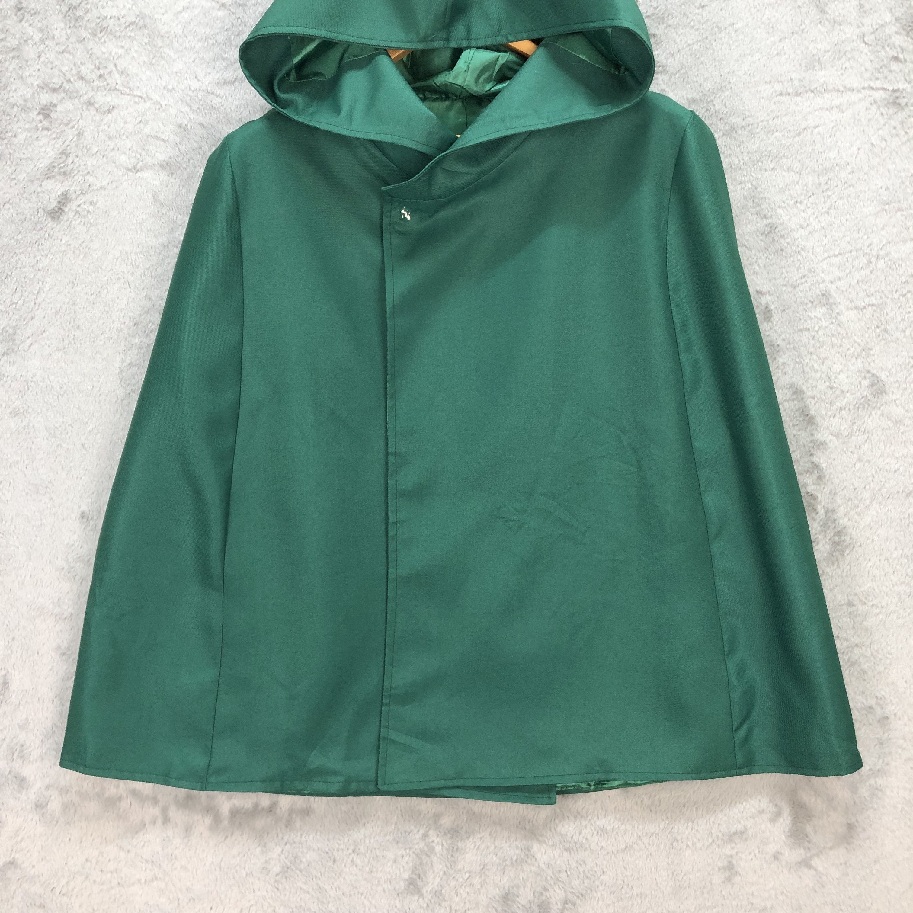 Anime Attack on Titan Logo Green Capes #5949-215 Size US M / EU 48-50 / 2 - 5 Thumbnail