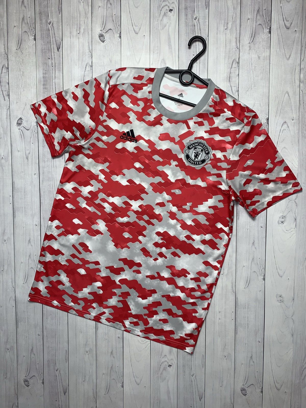Adidas Manchester United soccer jersey size L Camo red rare