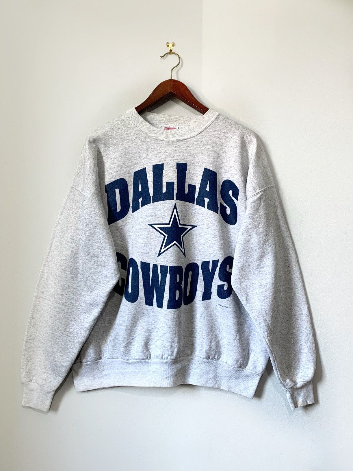 Vintage '97 DALLAS COWBOYS NFL Hanes Sweatshirt L – XL3 VINTAGE