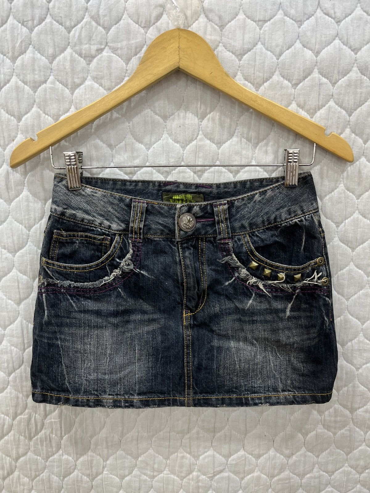 Japanese Brand (Sss). MOUTH VALLEY STUD SPIKE SKIRTS Size 27" / US 4 / IT 40 - 2 Thumbnail