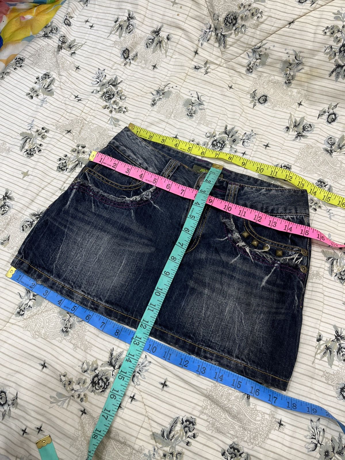 Japanese Brand (Sss). MOUTH VALLEY STUD SPIKE SKIRTS Size 27" / US 4 / IT 40 - 13 Thumbnail