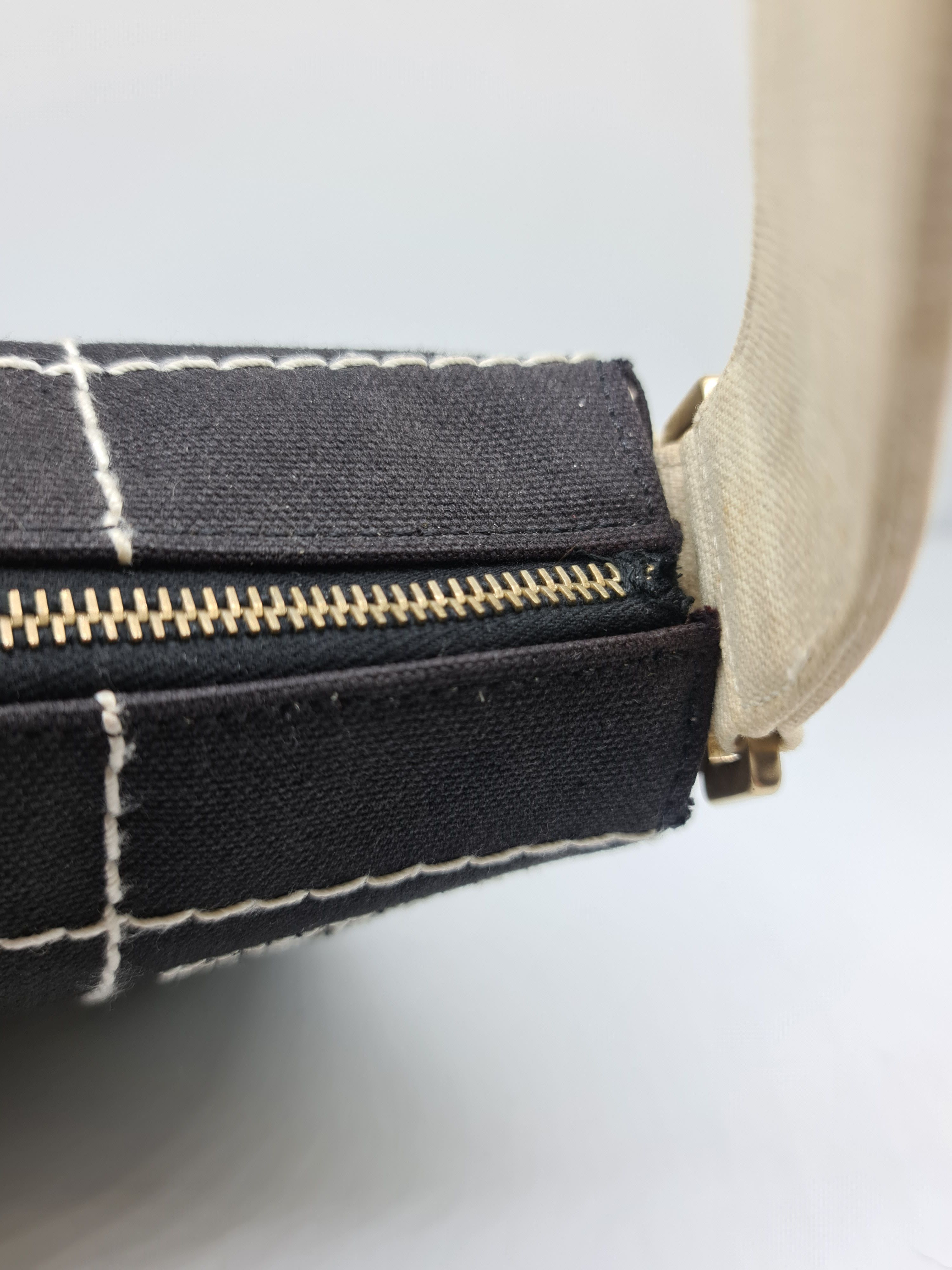 Chanel Chanel - CC Wild Stitch Baguette Size ONE SIZE - 14 Thumbnail