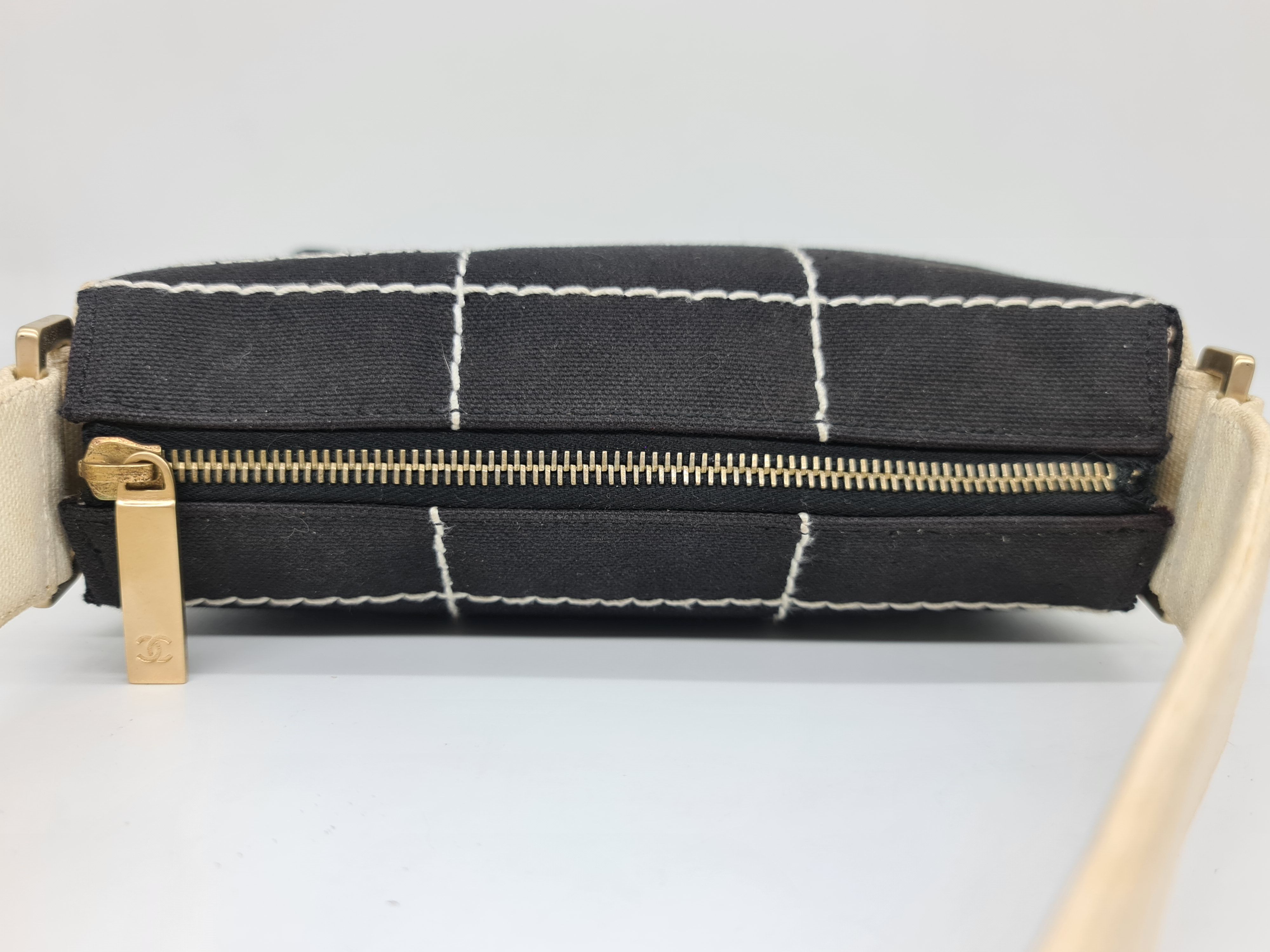 Chanel Chanel - CC Wild Stitch Baguette Size ONE SIZE - 6 Thumbnail
