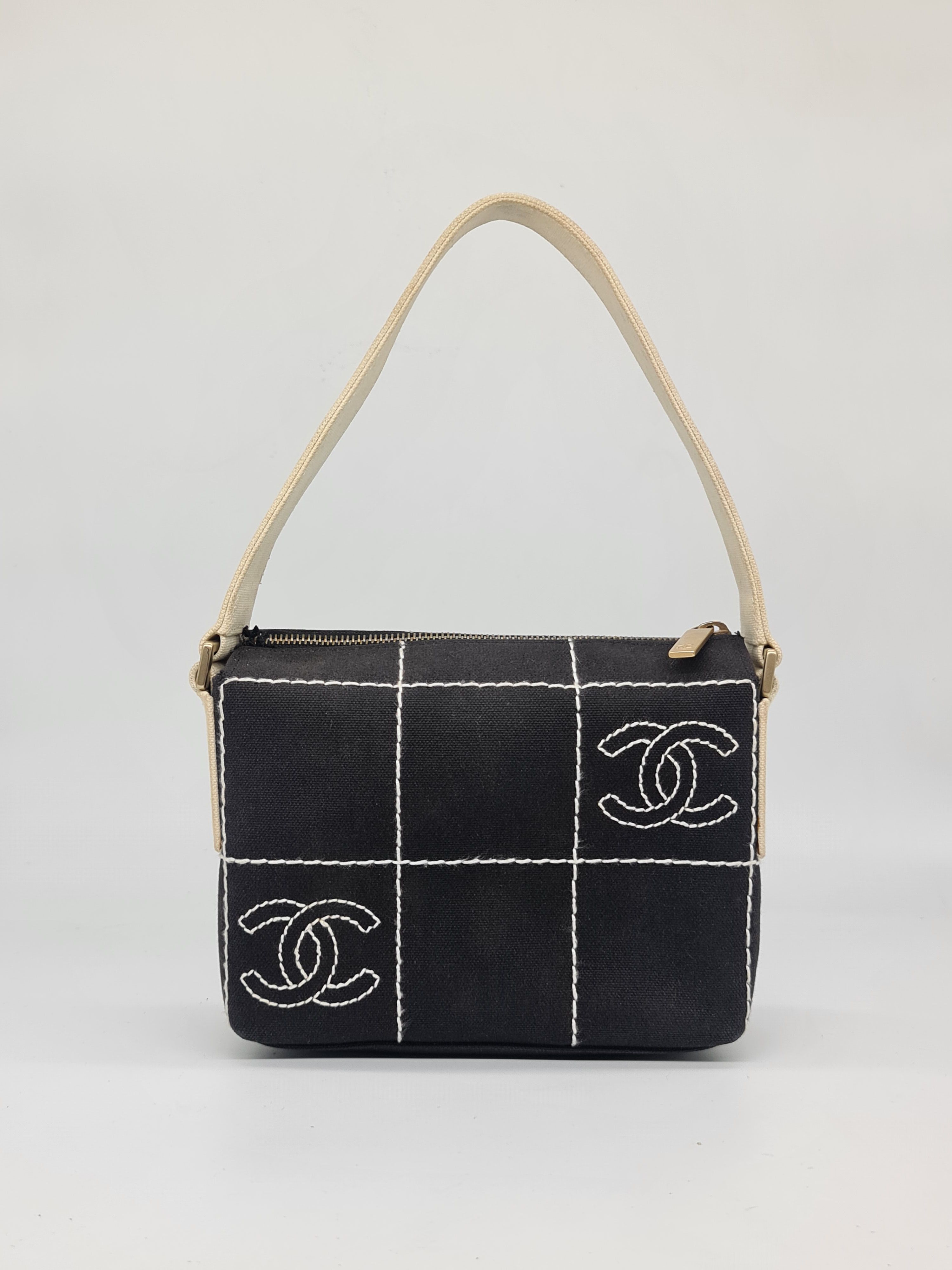 Chanel Chanel - CC Wild Stitch Baguette Size ONE SIZE - 1 Thumbnail