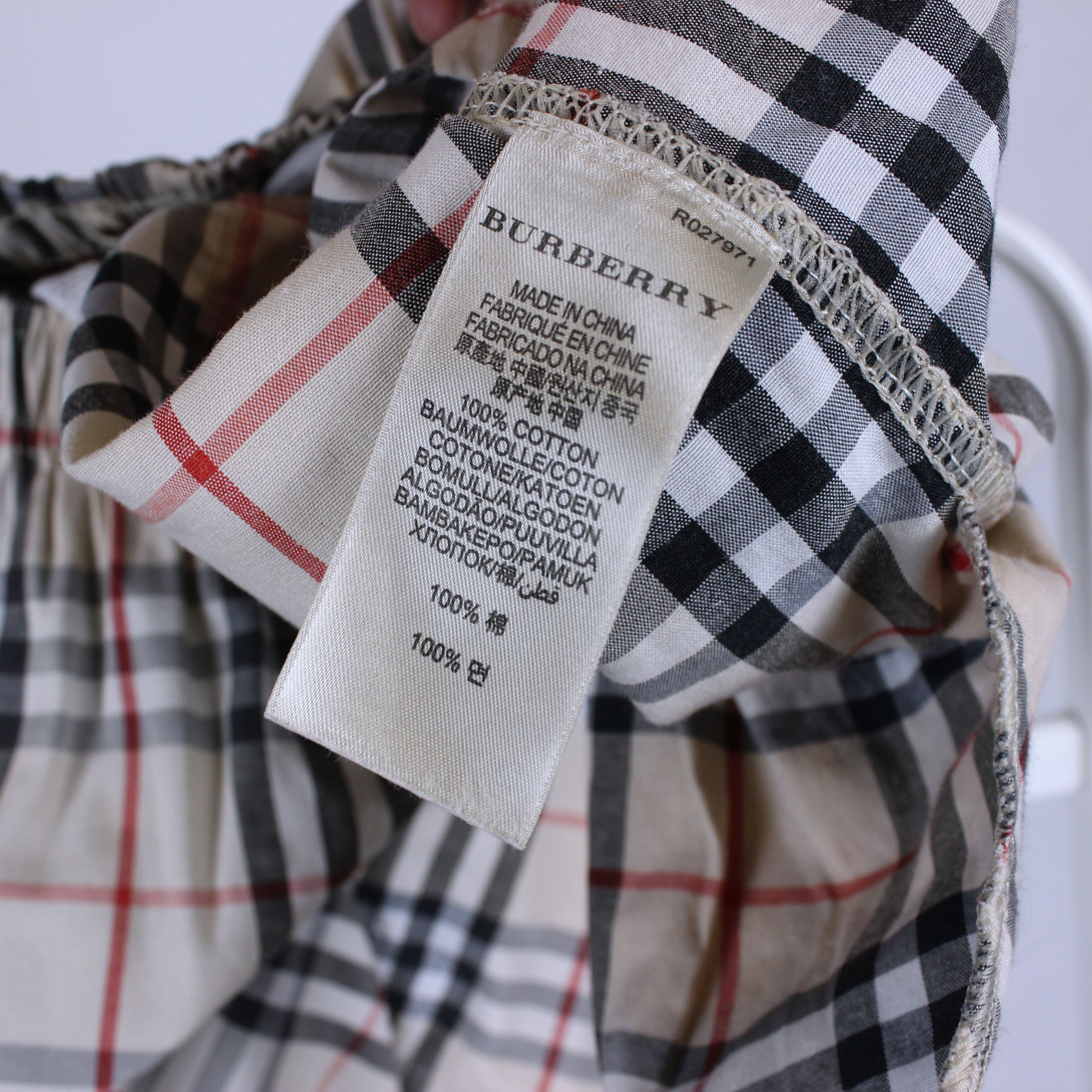 Burberry Vintage burberry nova short shorts rare logo Size US 33 - 6 Thumbnail