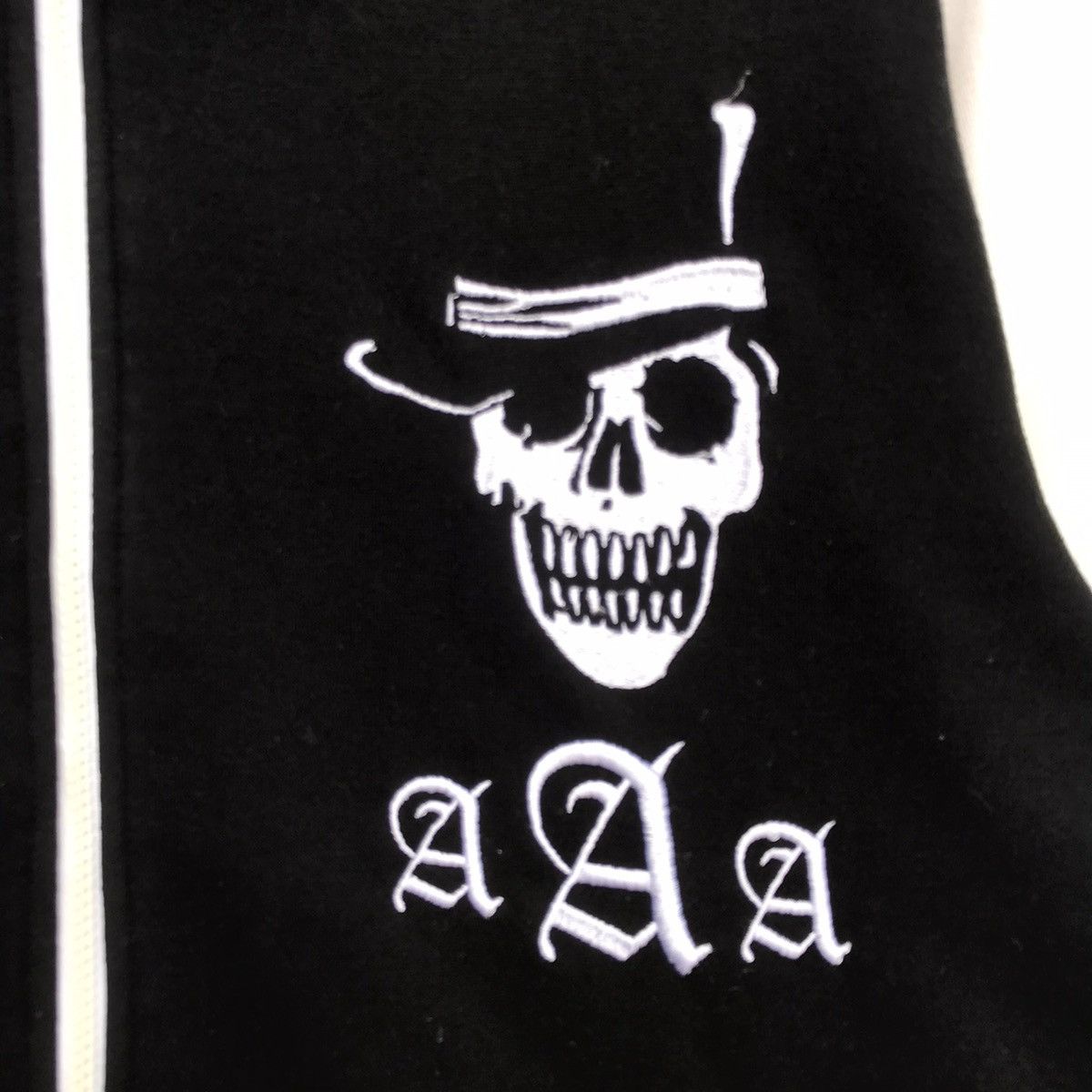 Japanese Brand × Vintage Japanese Lock Heaven Skull Embroidery Backhit Logo Jacket Size US M / EU 48-50 / 2 - 5 Thumbnail