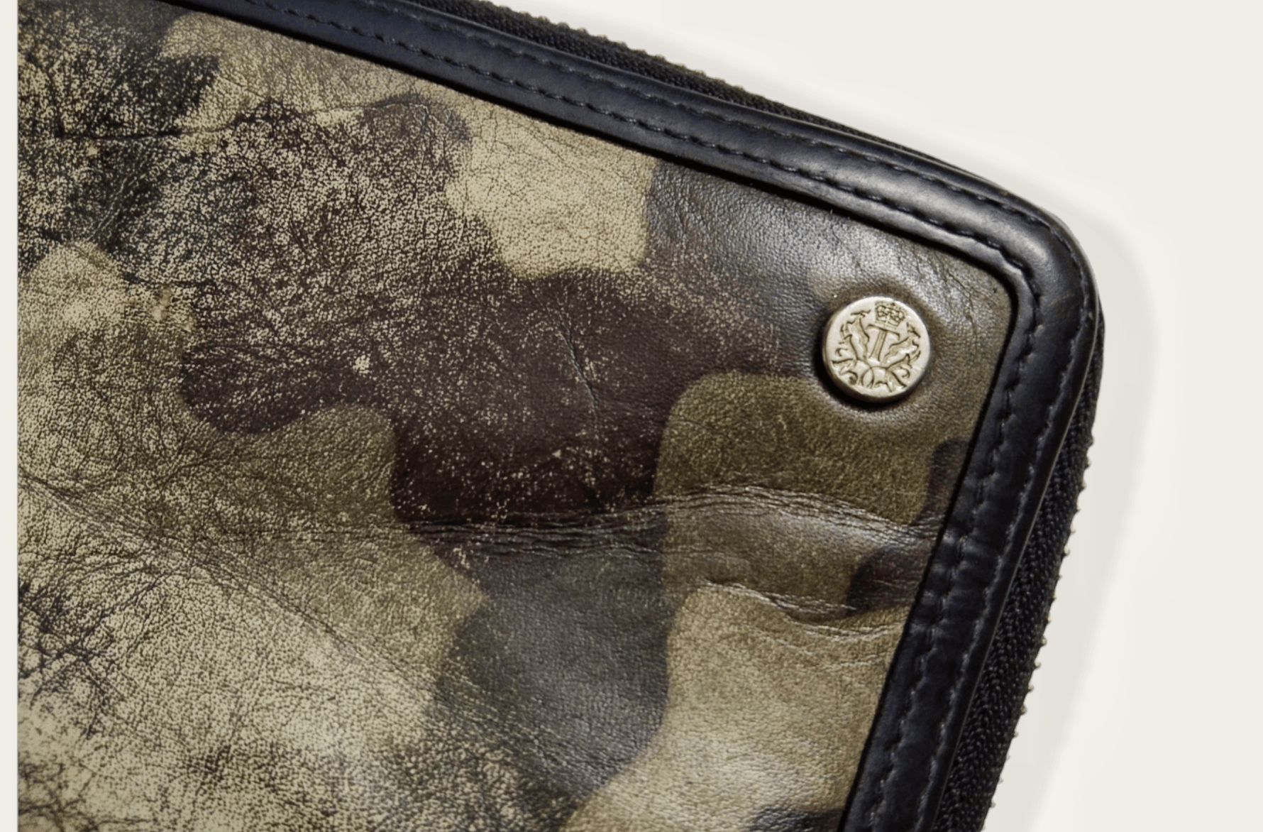 Takeo Kikuchi × Vintage TAKEO KIKUCHI CAMO PRINTED LONG WALLET (CALF SKIN) Size ONE SIZE - 9 Thumbnail