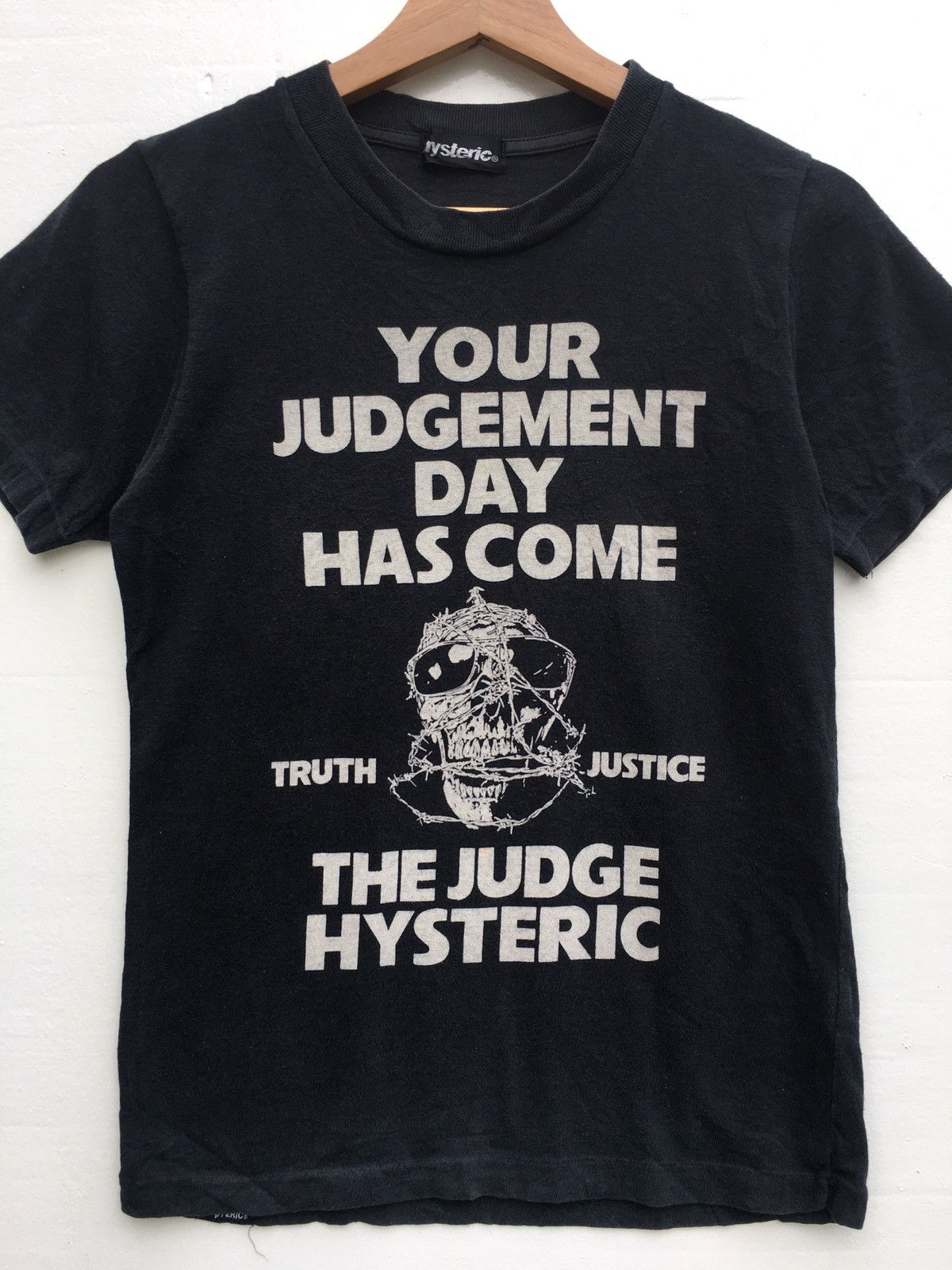 Hysteric Glamour Rare Vintage Hysteric Glamour The Judge Tshirt Size US XS / EU 42 / 0 - 5 Thumbnail