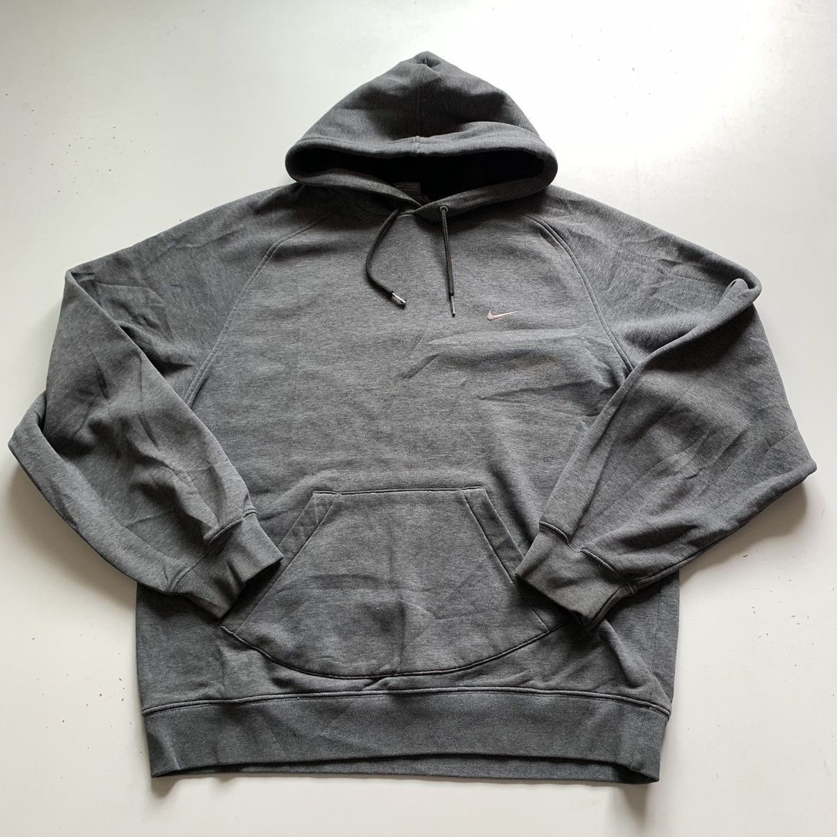 Nike Vintage 2000s Nike Embroidered Swoosh Pullover Hoodie Large Size US L / EU 52-54 / 3 - 1 Thumbnail