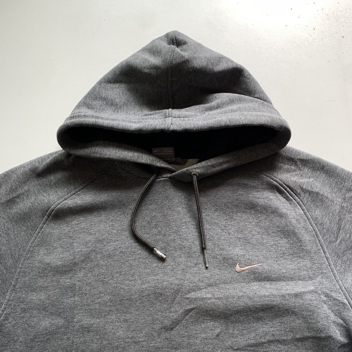 Nike Vintage 2000s Nike Embroidered Swoosh Pullover Hoodie Large Size US L / EU 52-54 / 3 - 2 Thumbnail