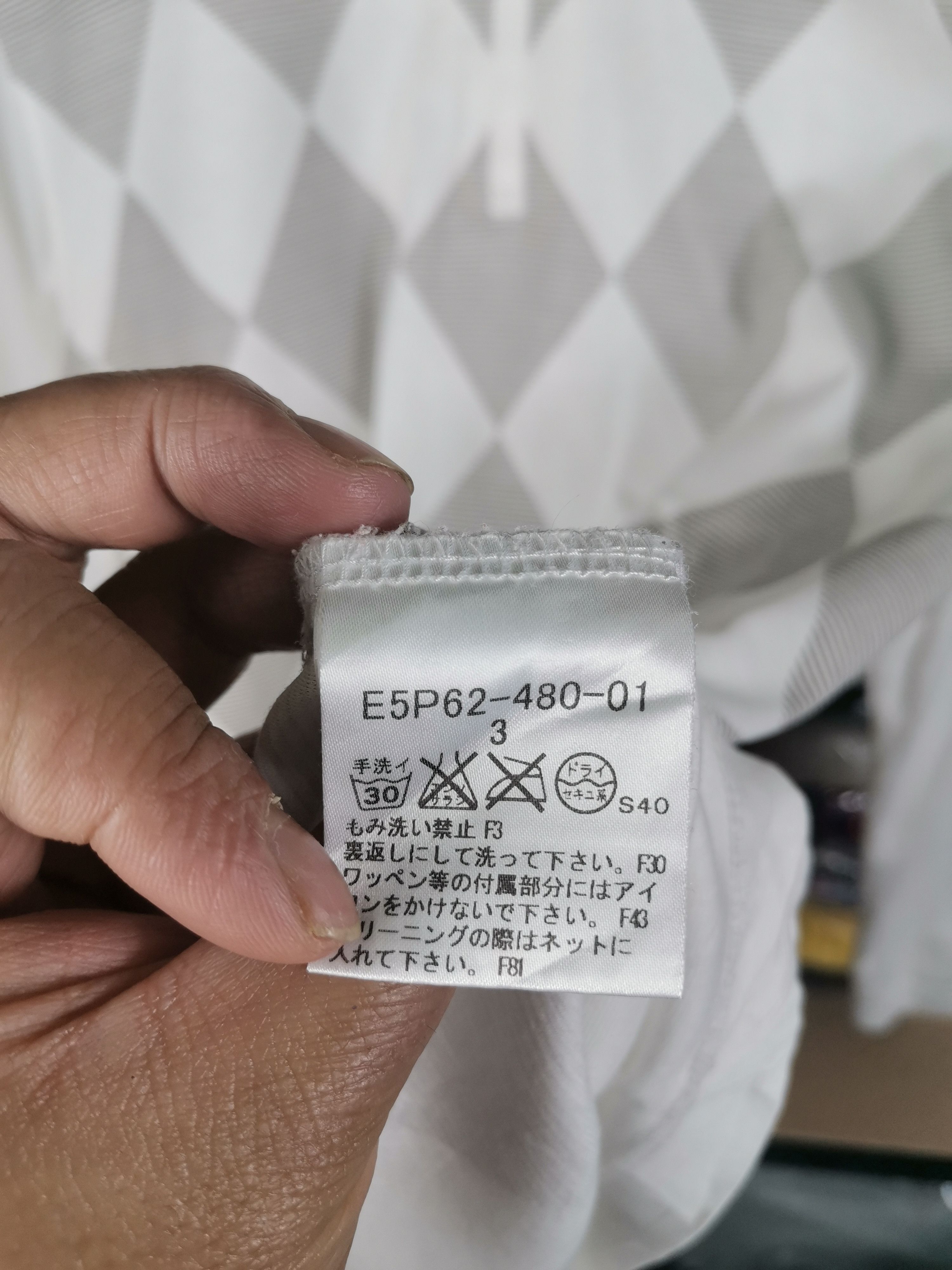 Burberry Vintage Luxury Burberry Golf Half Zipper Diamond Style Size US M / EU 48-50 / 2 - 7 Thumbnail