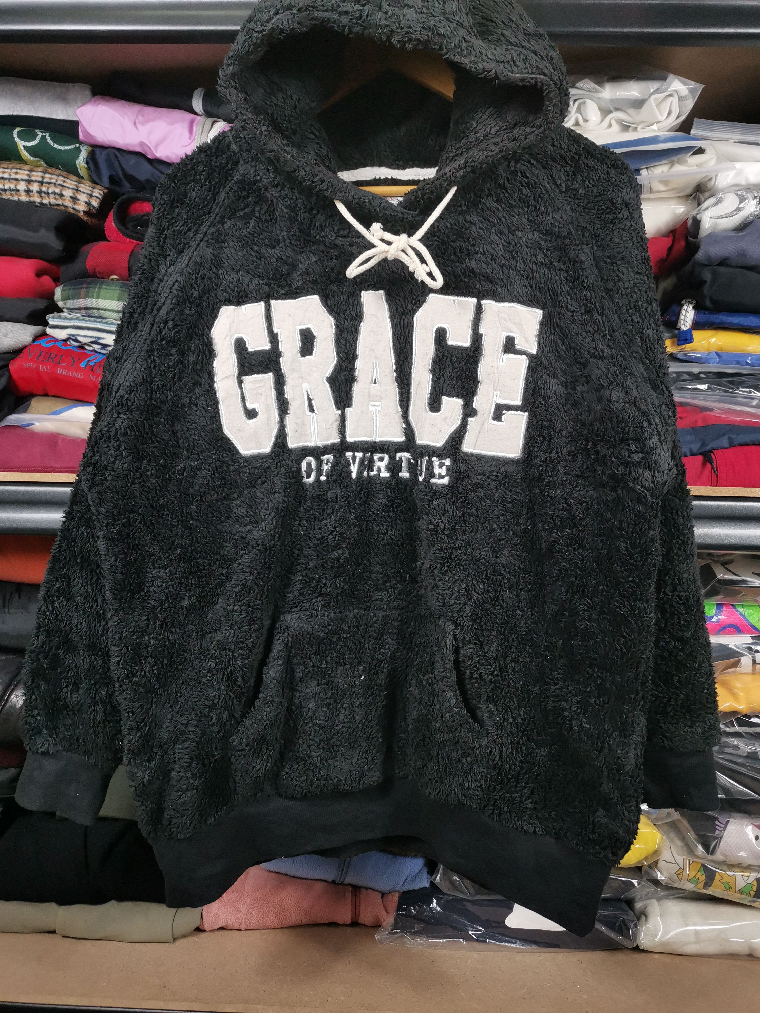 Japanese Brand Vintage Japanese Brand Grace Embroidered Fleece Hoodie Size US L / EU 52-54 / 3 - 1 Thumbnail