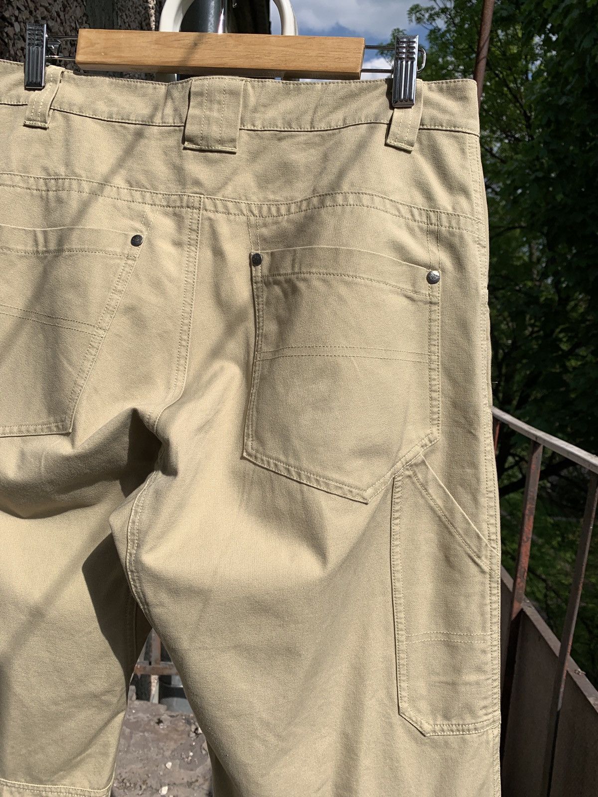 Arc'teryx Vintage Arcteryx Double Knee Sand Cargo Pants Size US 32 / EU 48 - 12 Thumbnail