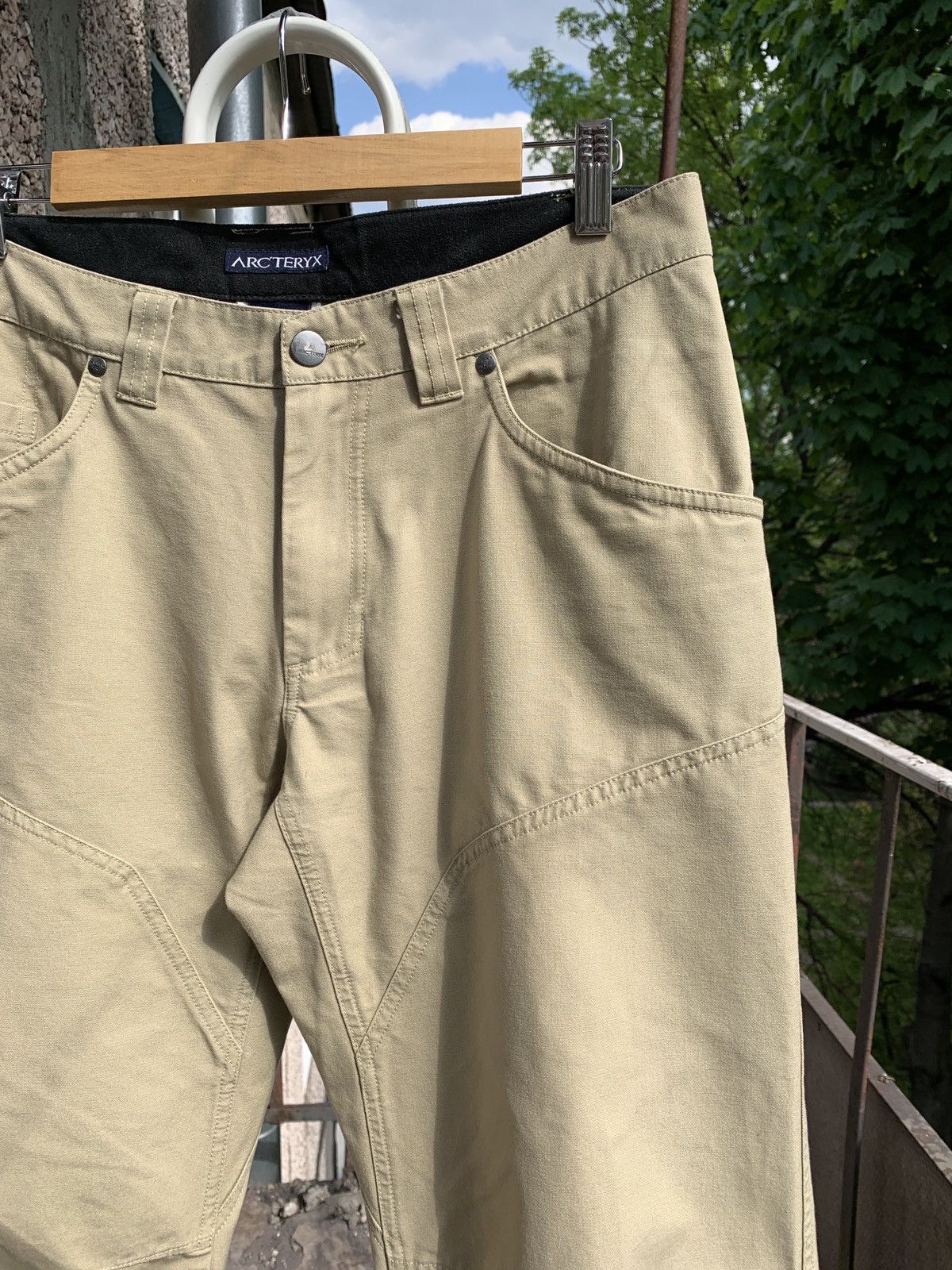 Arc'teryx Vintage Arcteryx Double Knee Sand Cargo Pants Size US 32 / EU 48 - 8 Thumbnail