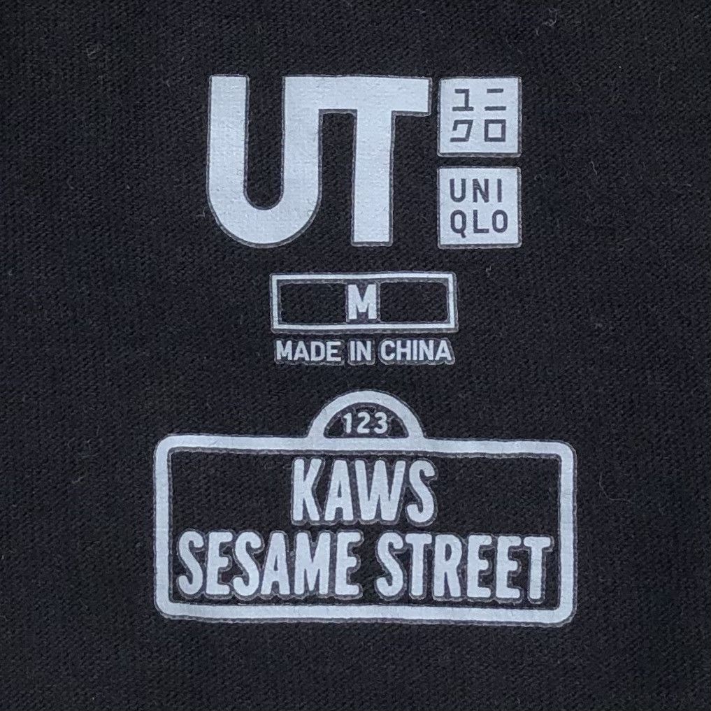 Kaws × Uniqlo KAWS x Uniqlo x Sesame Street BFF Elmo Tee Size US M / EU 48-50 / 2 - 7 Thumbnail