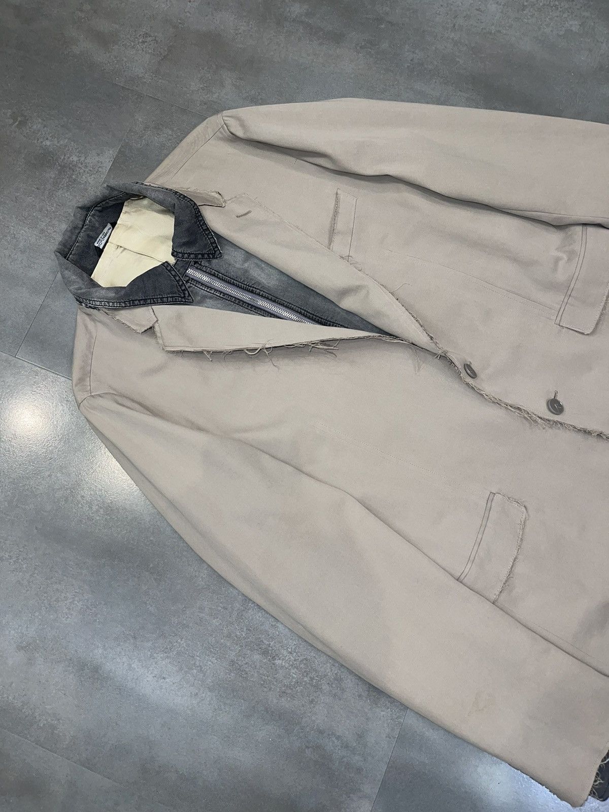 Dolce & Gabbana Dolce & Gabbana Distressed Denim Beige Blazer Jacket Size US M / EU 48-50 / 2 - 7 Thumbnail