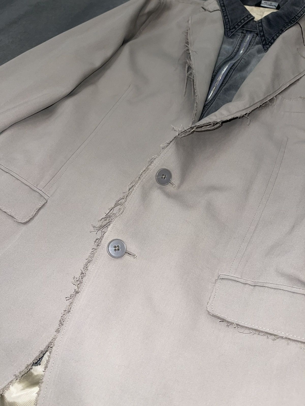 Dolce & Gabbana Dolce & Gabbana Distressed Denim Beige Blazer Jacket Size US M / EU 48-50 / 2 - 8 Thumbnail