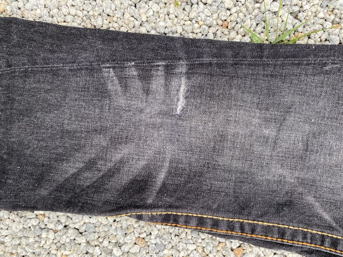 True Religion True Religon Distressed Jeans dark wash Size 30" / US 8 / IT 44 - 16 Thumbnail