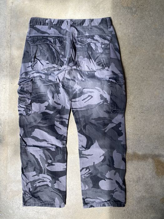 Wrangler Wrangler camo cargo pants 34x30 90s y2k essential hype Grailed