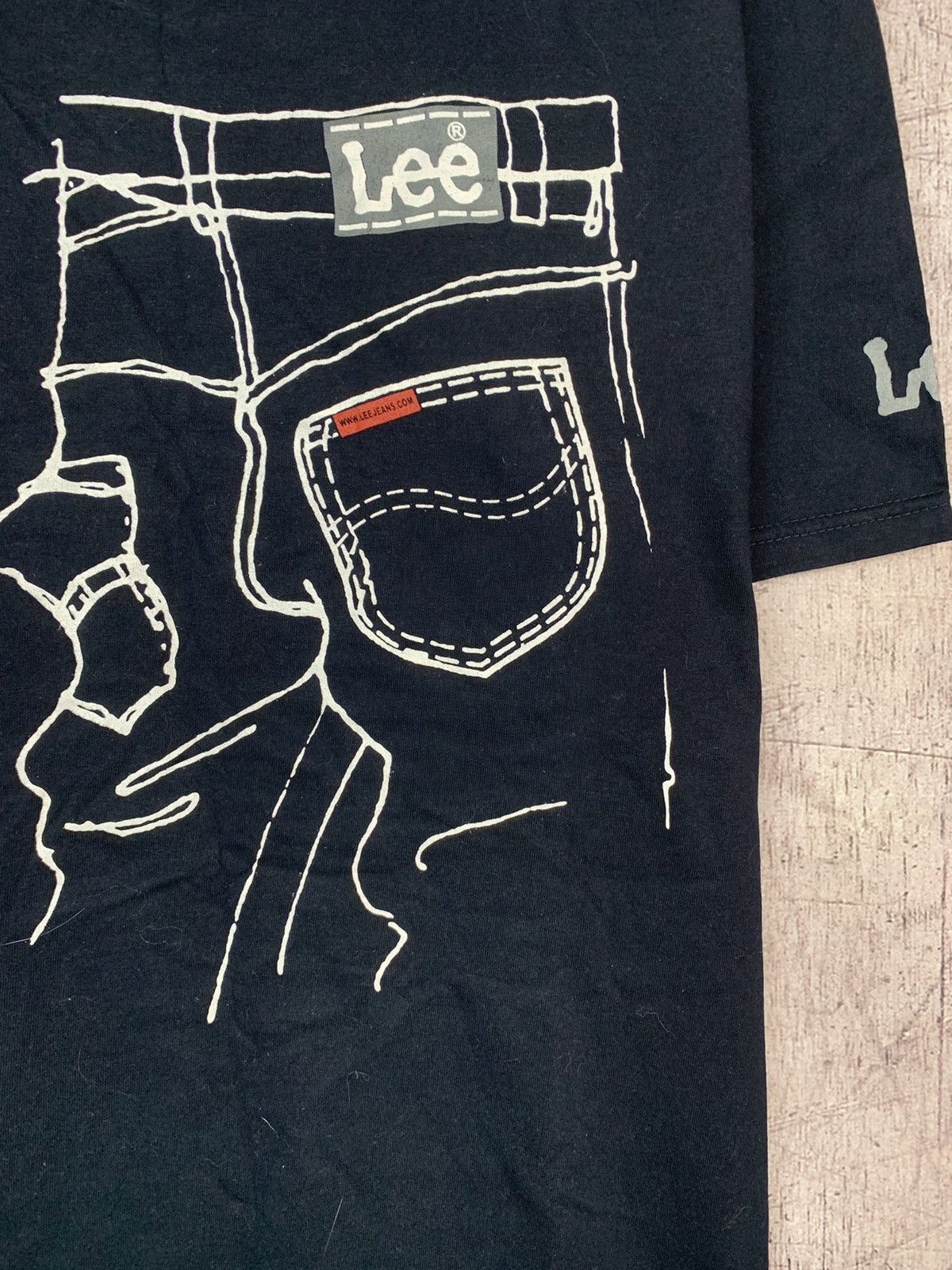 Lee × Vintage Vintage Lee T shirt Size US XL / EU 56 / 4 - 4 Thumbnail
