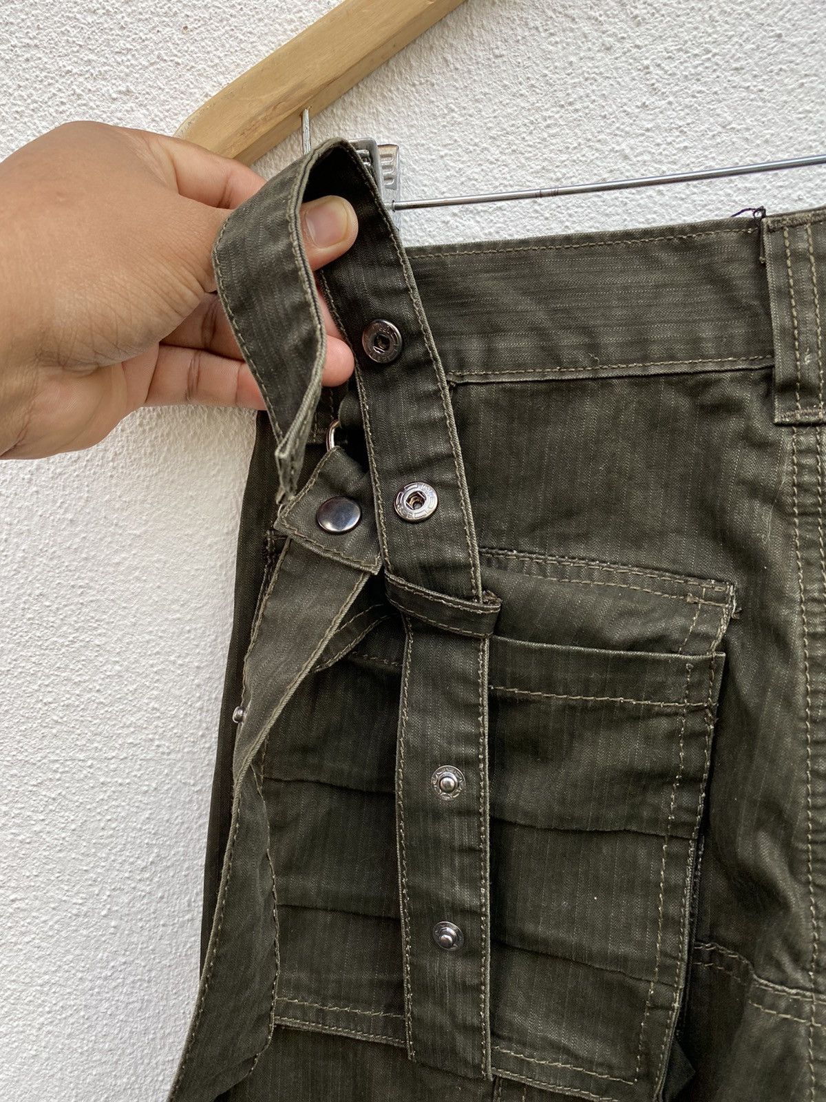 Japanese Brand Japanese Brand Planet Five bondage cargo Multipocket pants Size US 29 - 17 Thumbnail