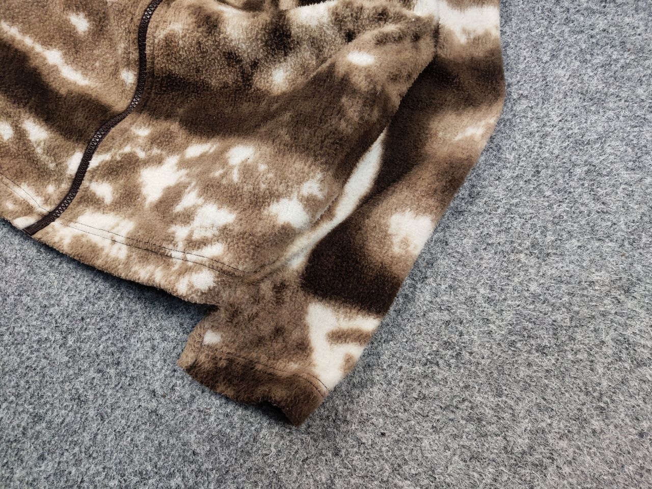 Japanese Brand Vintage 90's Fleece Zip Light Jacket Art Brown Wolf Hype Size US S / EU 44-46 / 1 - 5 Thumbnail