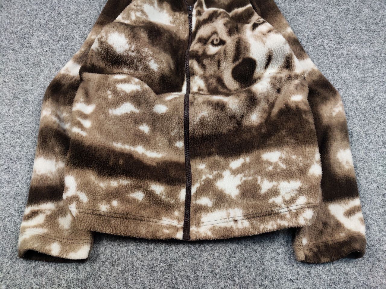 Japanese Brand Vintage 90's Fleece Zip Light Jacket Art Brown Wolf Hype Size US S / EU 44-46 / 1 - 9 Thumbnail