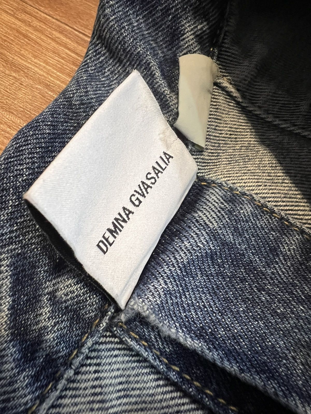 Levi's × Vetements VETEMENTS X LEVIS 19 REWORK DENIM JACKET Size US S / EU 44-46 / 1 - 16 Thumbnail