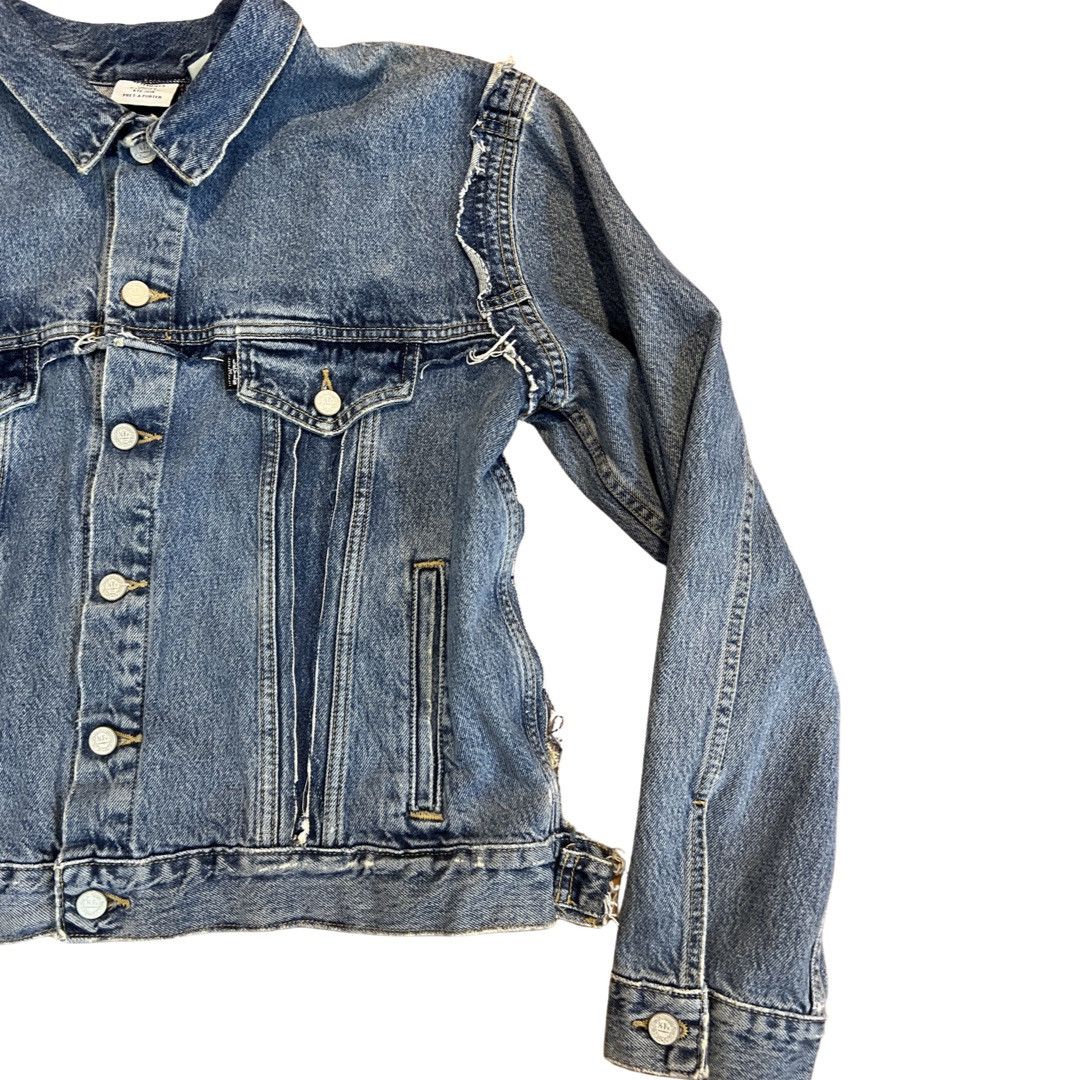Levi's × Vetements VETEMENTS X LEVIS 19 REWORK DENIM JACKET Size US S / EU 44-46 / 1 - 6 Thumbnail