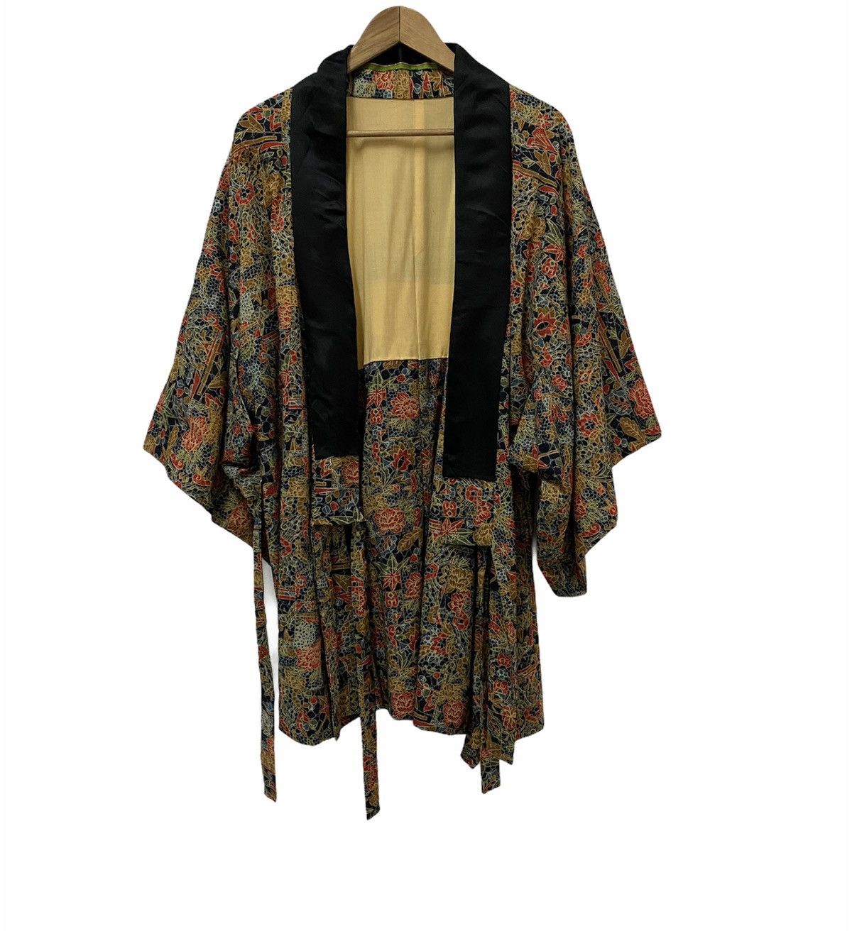 Japanese Brand 🇯🇵 Kimono Silk Multi Floral Japanese Traditional Wear Size US L / EU 52-54 / 3 - 1 Thumbnail