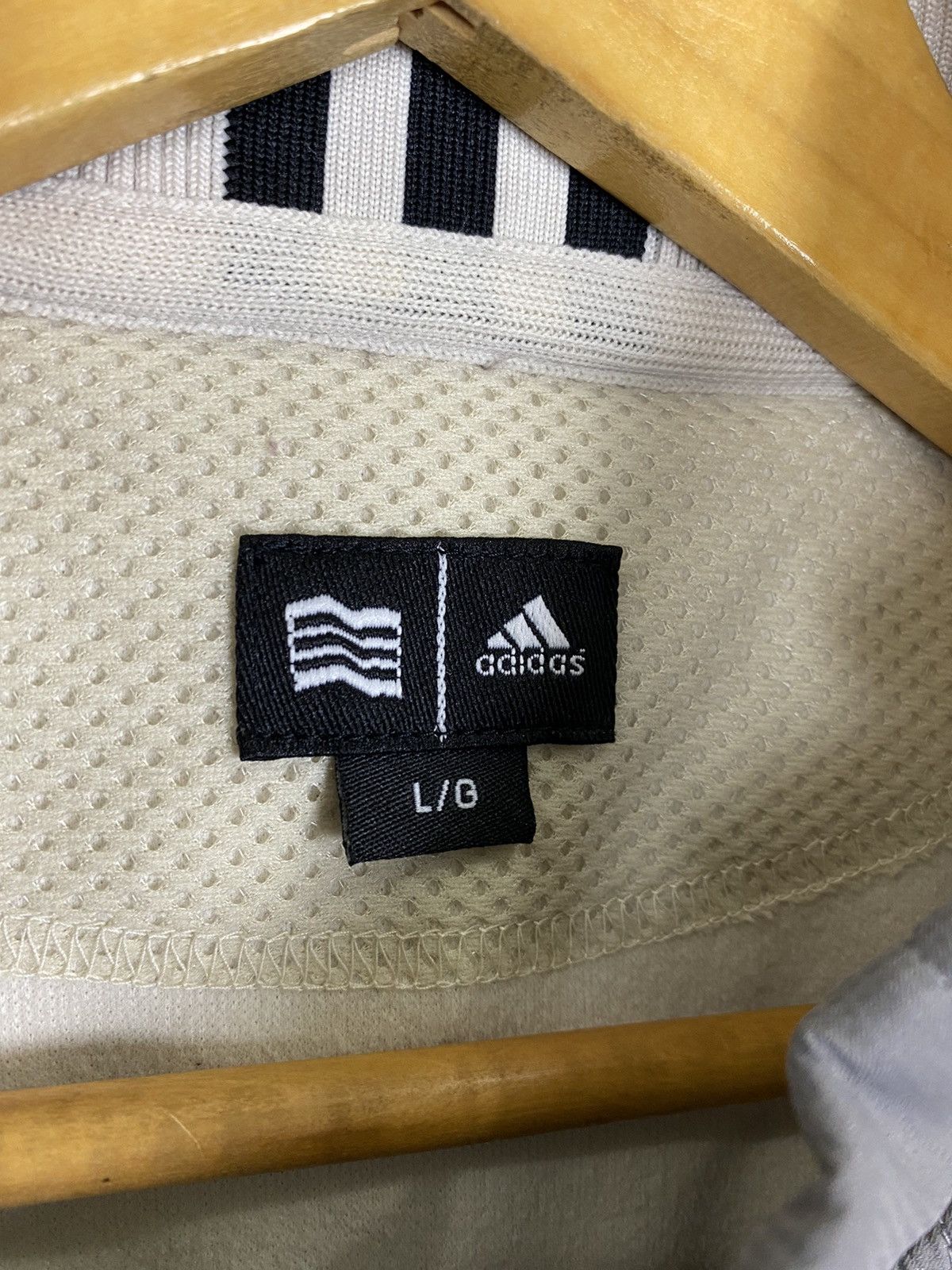 Adidas ADIDAS VEST NICE DESIGN STYLE Size US L / EU 52-54 / 3 - 10 Thumbnail