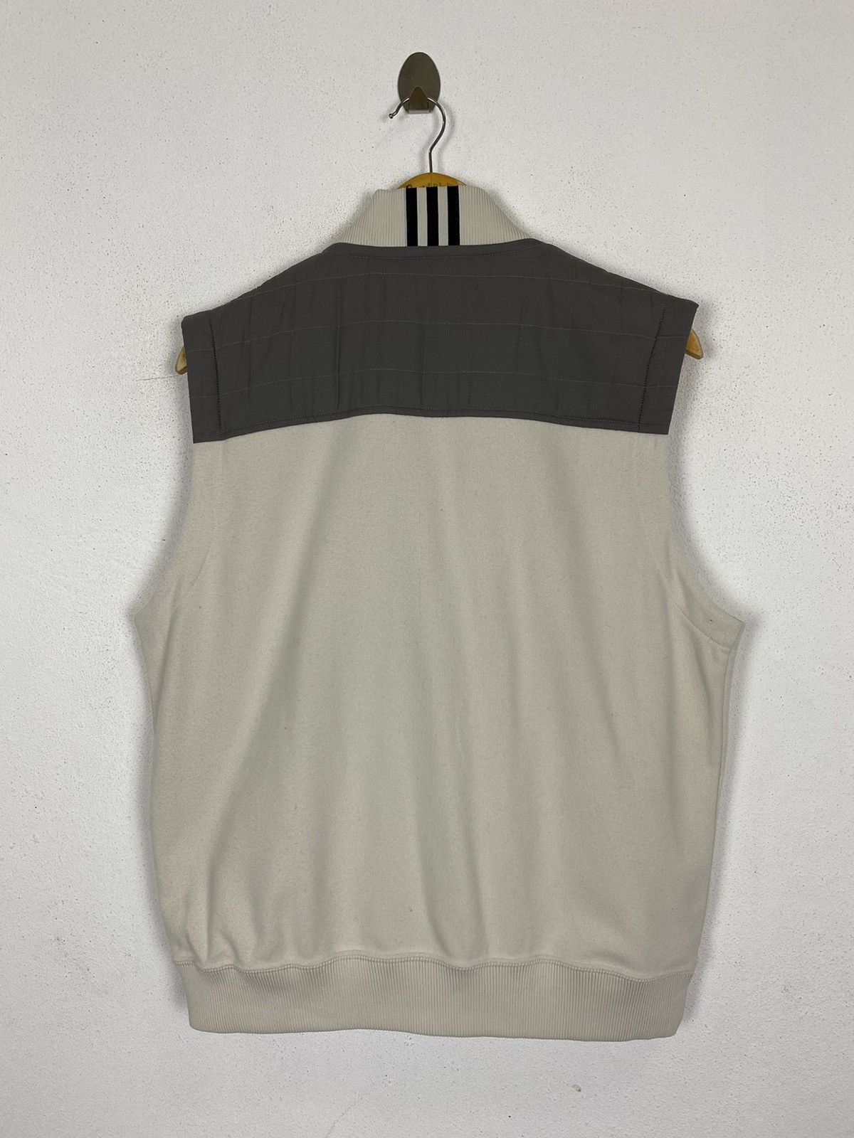 Adidas ADIDAS VEST NICE DESIGN STYLE Size US L / EU 52-54 / 3 - 3 Thumbnail