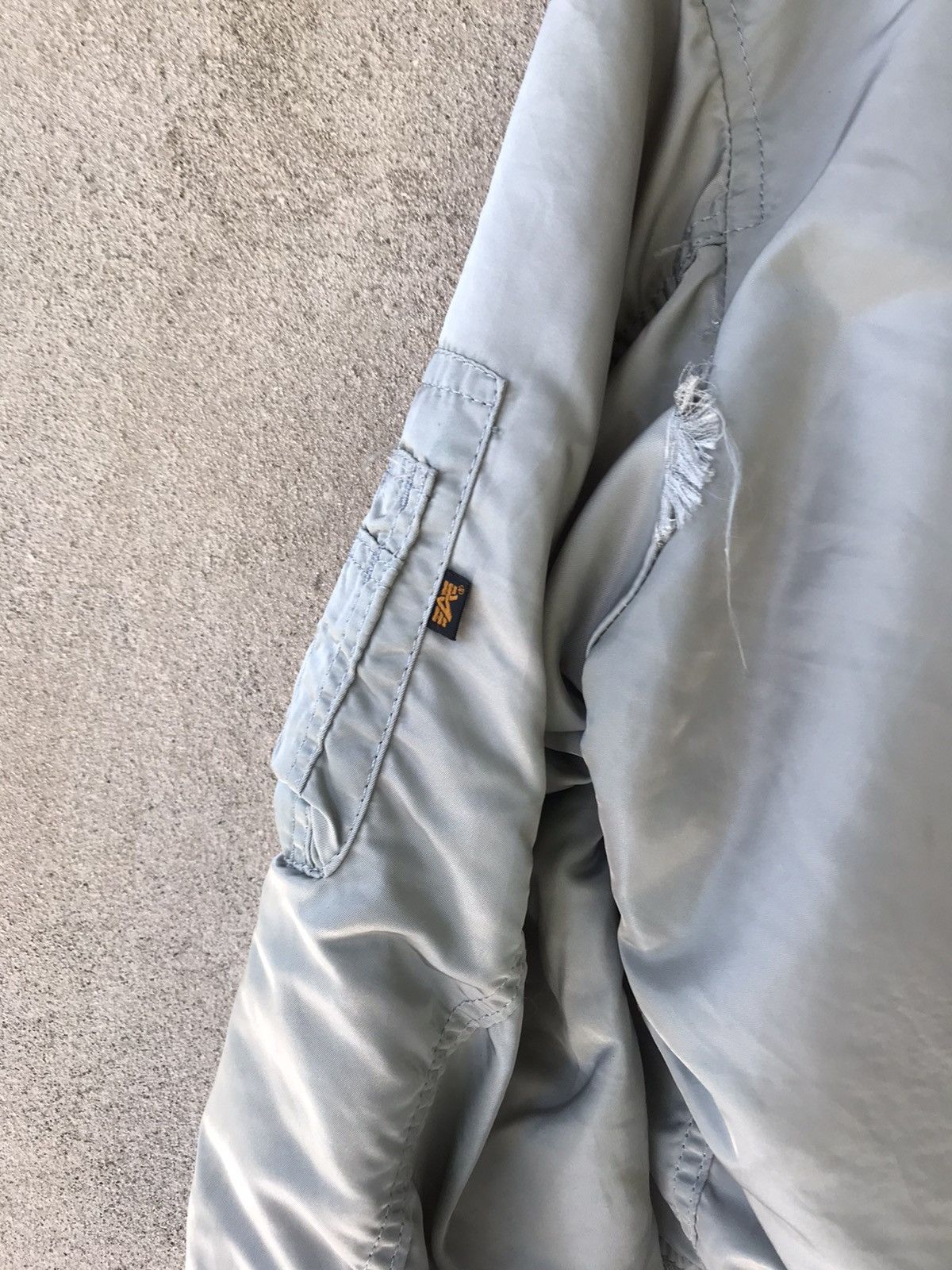 Alpha Industries RARE VINTAGE ALPHA INDUSTRIES MA1 FLIGHT BOMBER JACKET Size US L / EU 52-54 / 3 - 9 Thumbnail