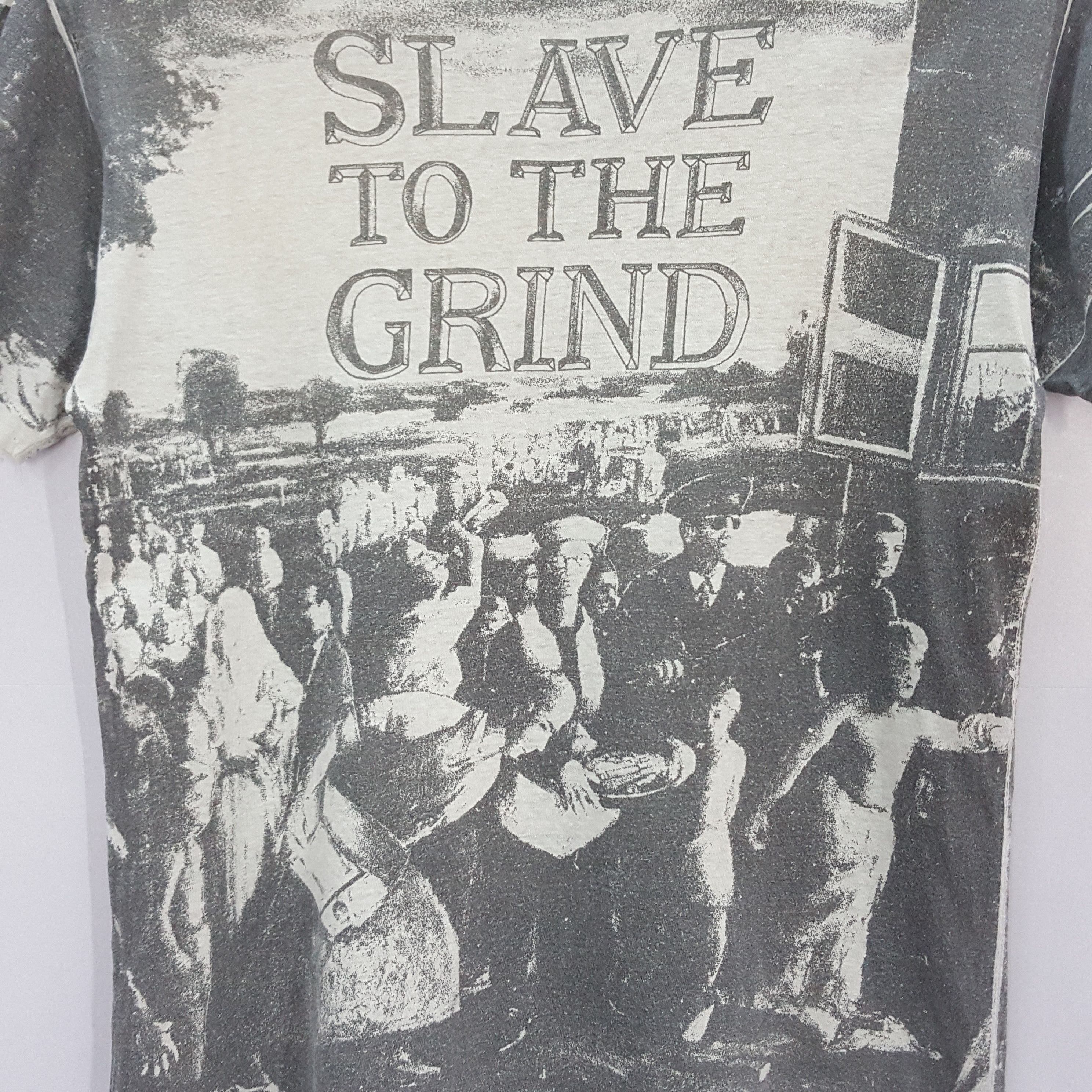 Band Tees × Vintage Vintage 90's SKID ROW US Heavy Matel Band Full Print Tees Size US M / EU 48-50 / 2 - 3 Thumbnail