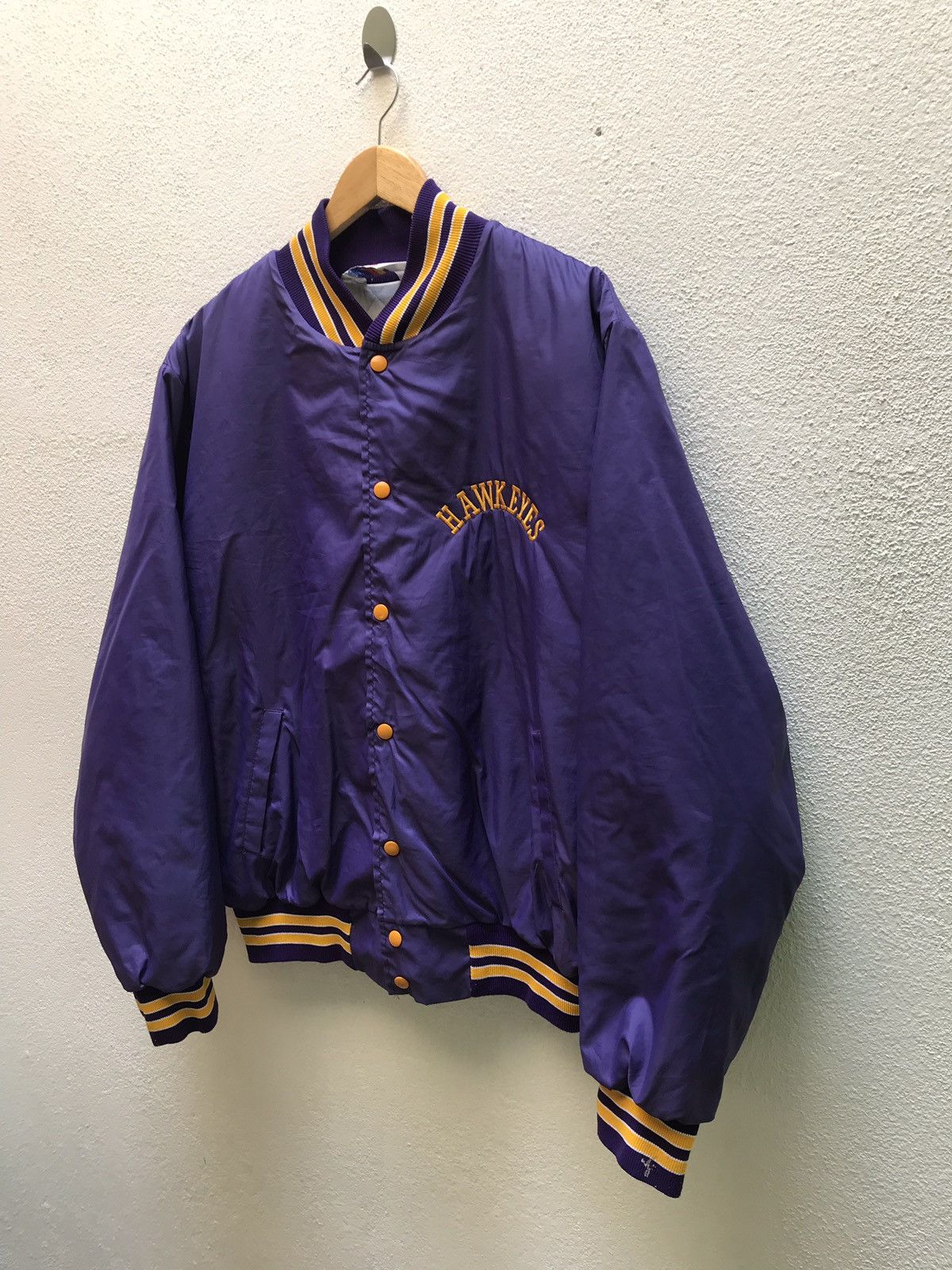 Rennoc 🔥FINAL DROP🔥 Rennoc hawkeyes bomber jacket made in usa Size US XL / EU 56 / 4 - 2 Thumbnail