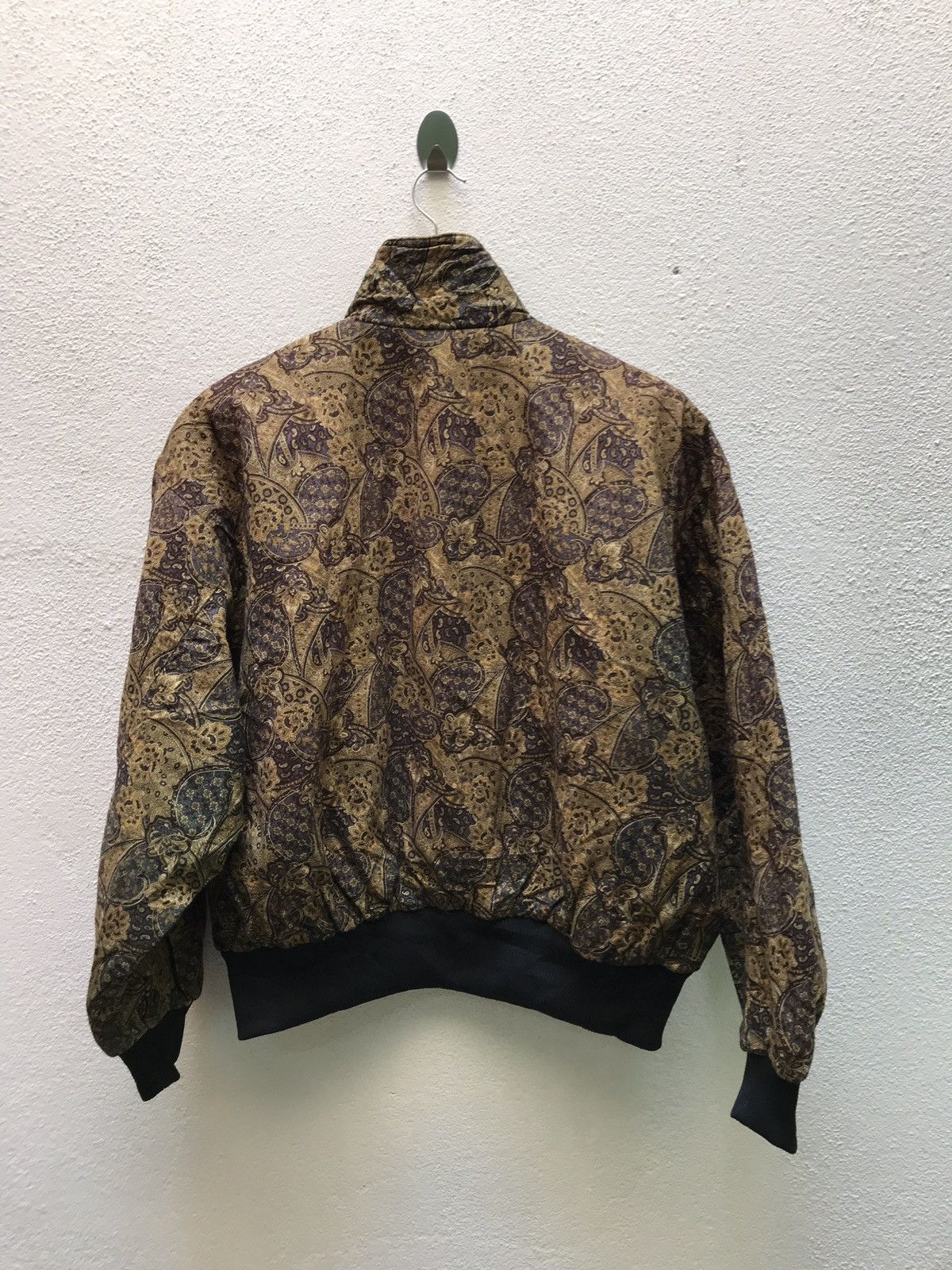 Designer Rare Vintage Velvet Paisley Patern Designer Made In Japan Size US M / EU 48-50 / 2 - 6 Thumbnail